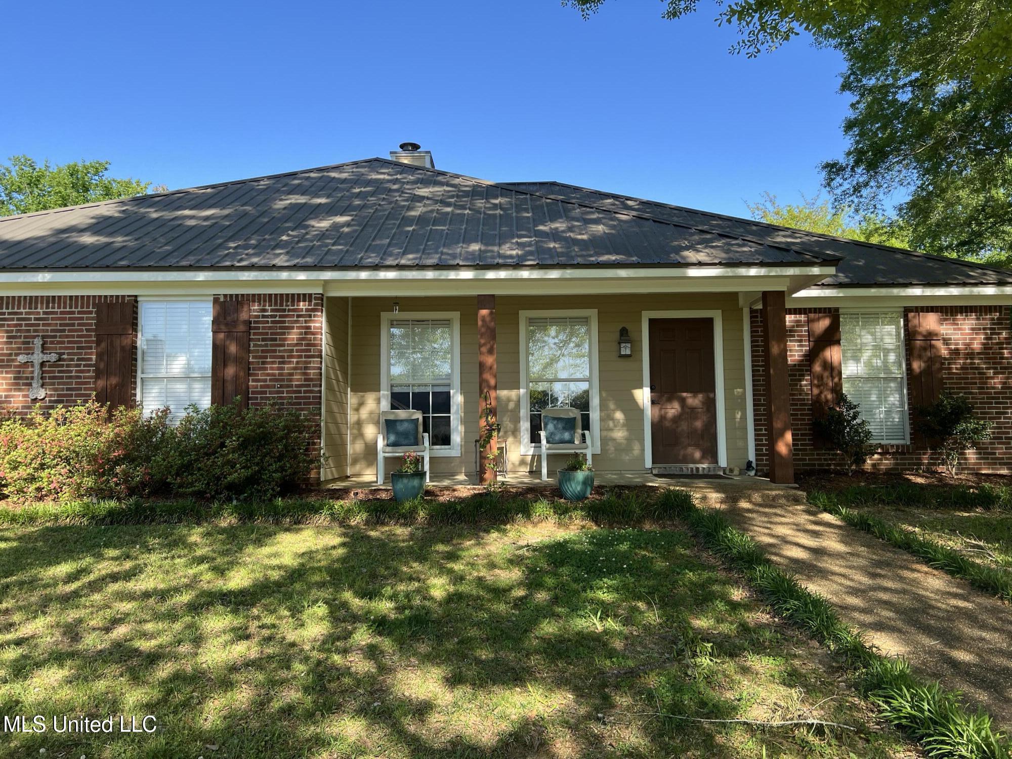648 Southern Oaks Drive, Florence, Mississippi image 3