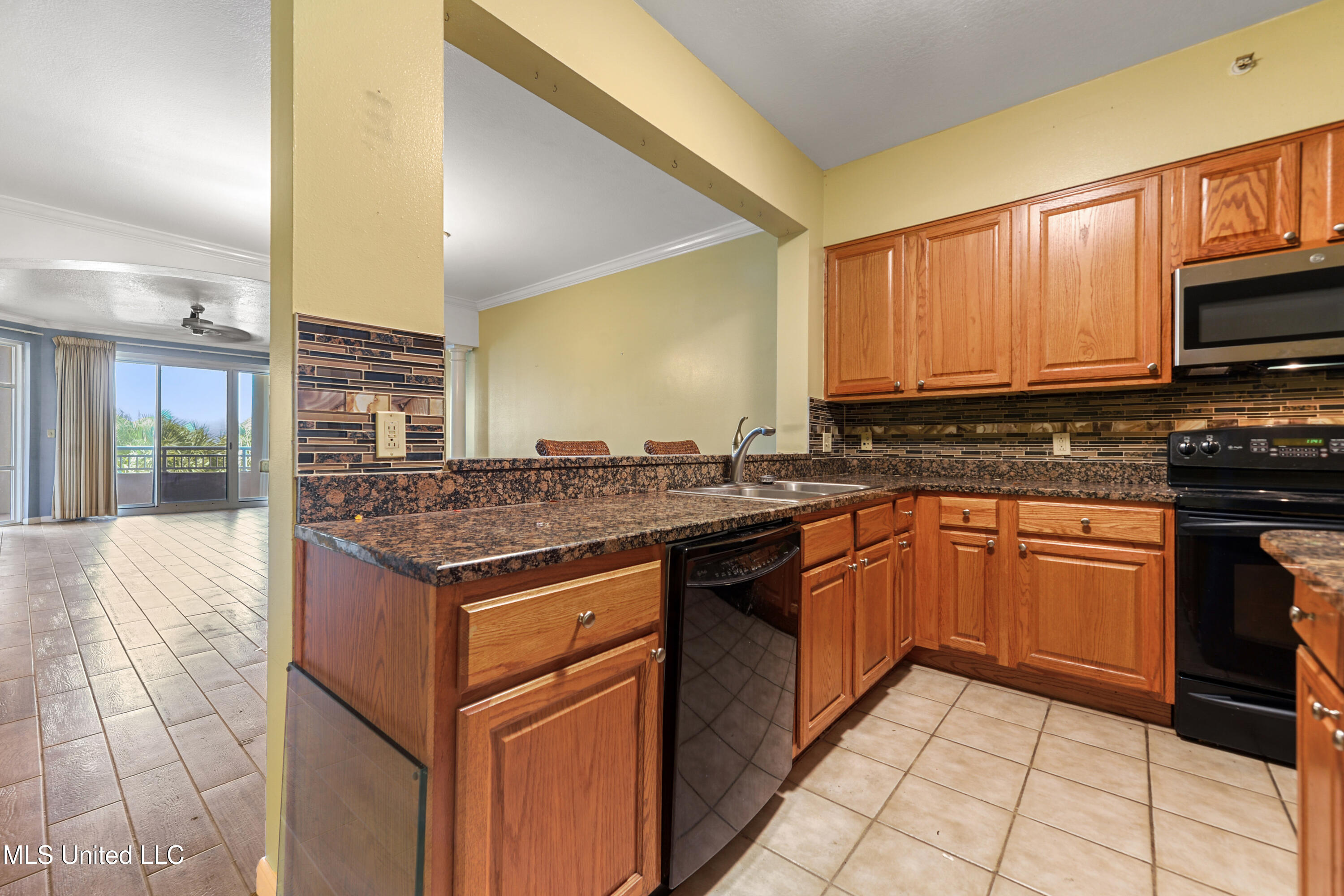 2230 Beach Drive #205, Gulfport, Mississippi image 9