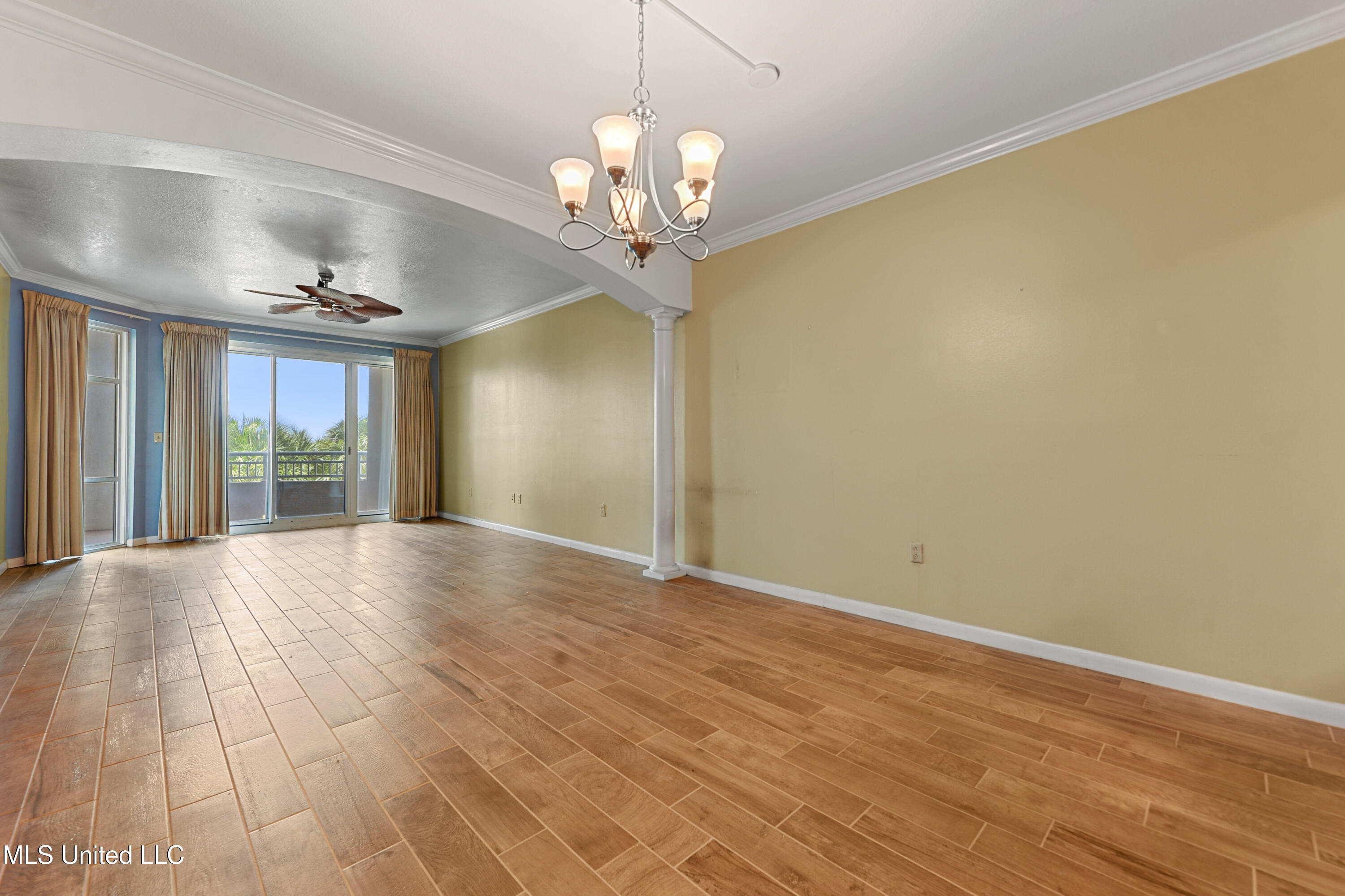 2230 Beach Drive #205, Gulfport, Mississippi image 5