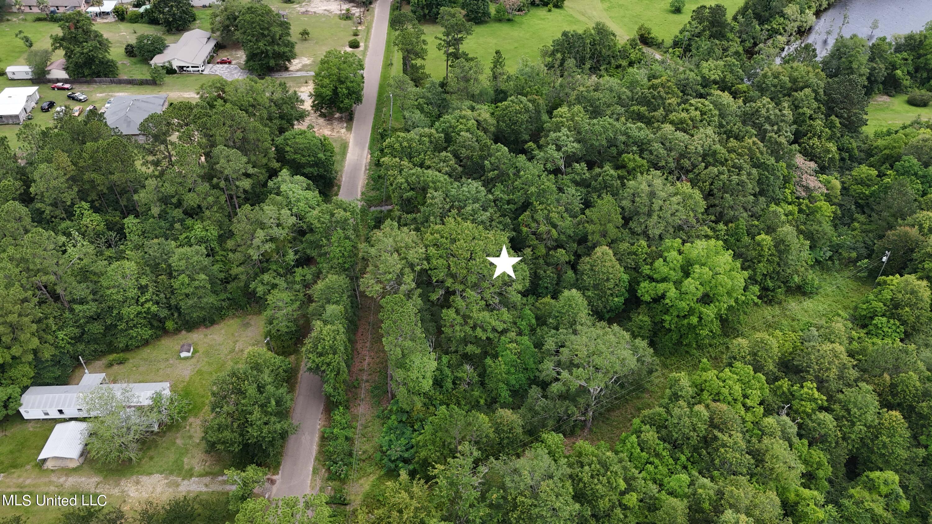 Allen Road, Gulfport, Mississippi image 4