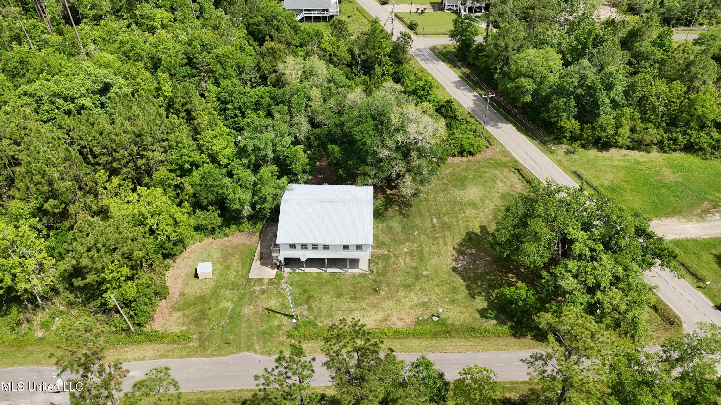 6090 Gull Street, Bay Saint Louis, Mississippi image 24