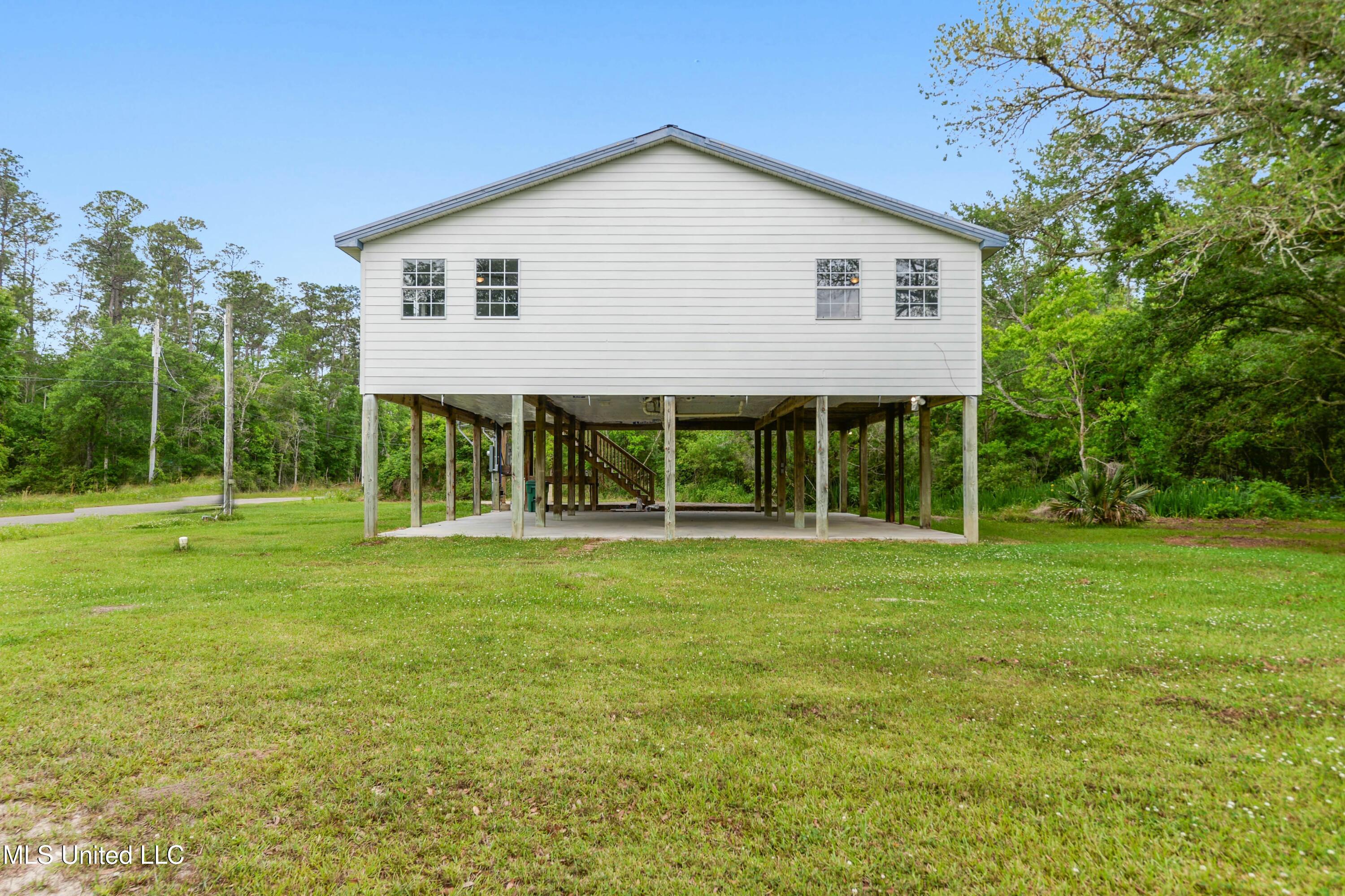 6090 Gull Street, Bay Saint Louis, Mississippi image 1