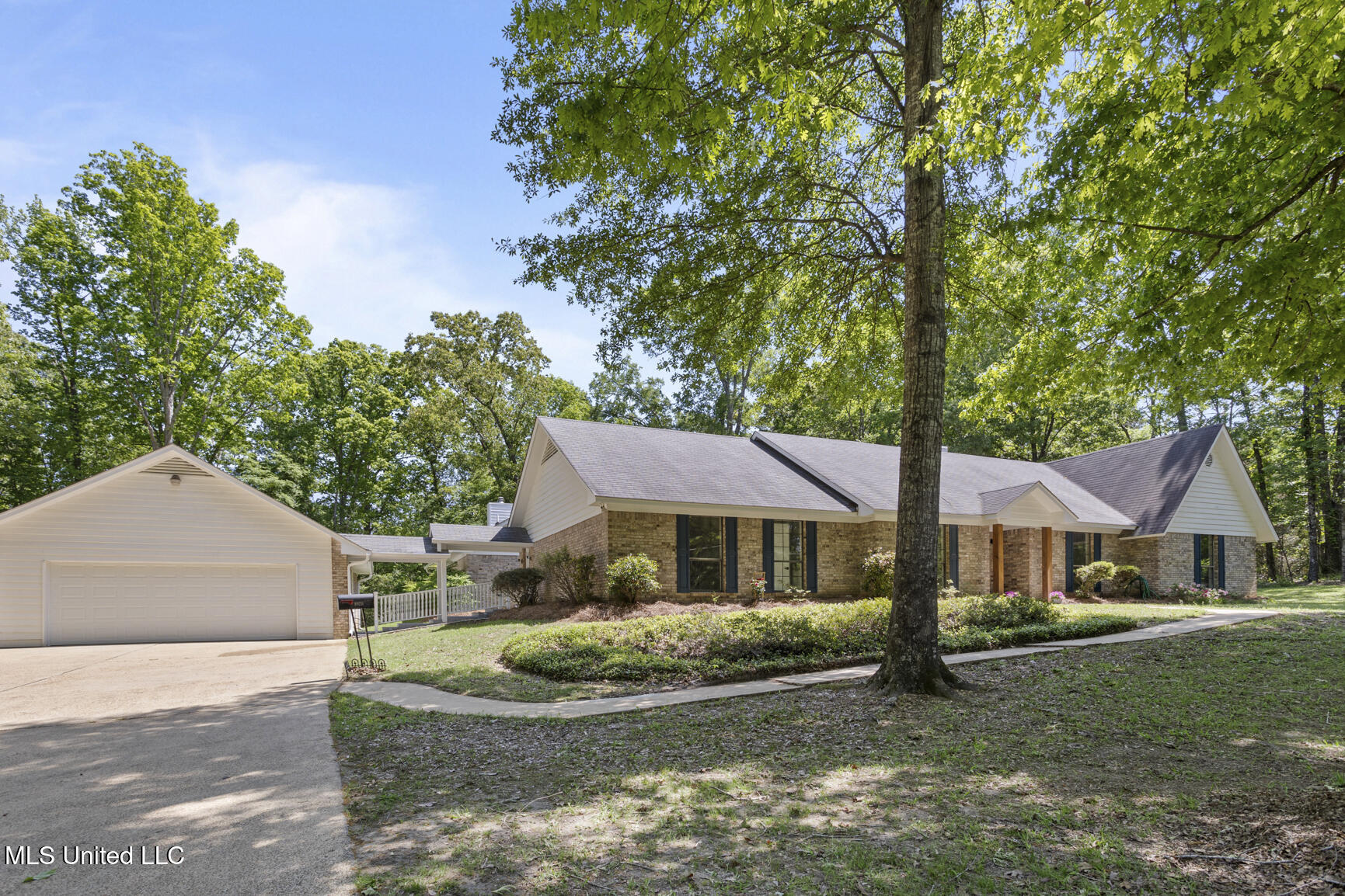 6076 Grants Ferry Road, Brandon, Mississippi image 3