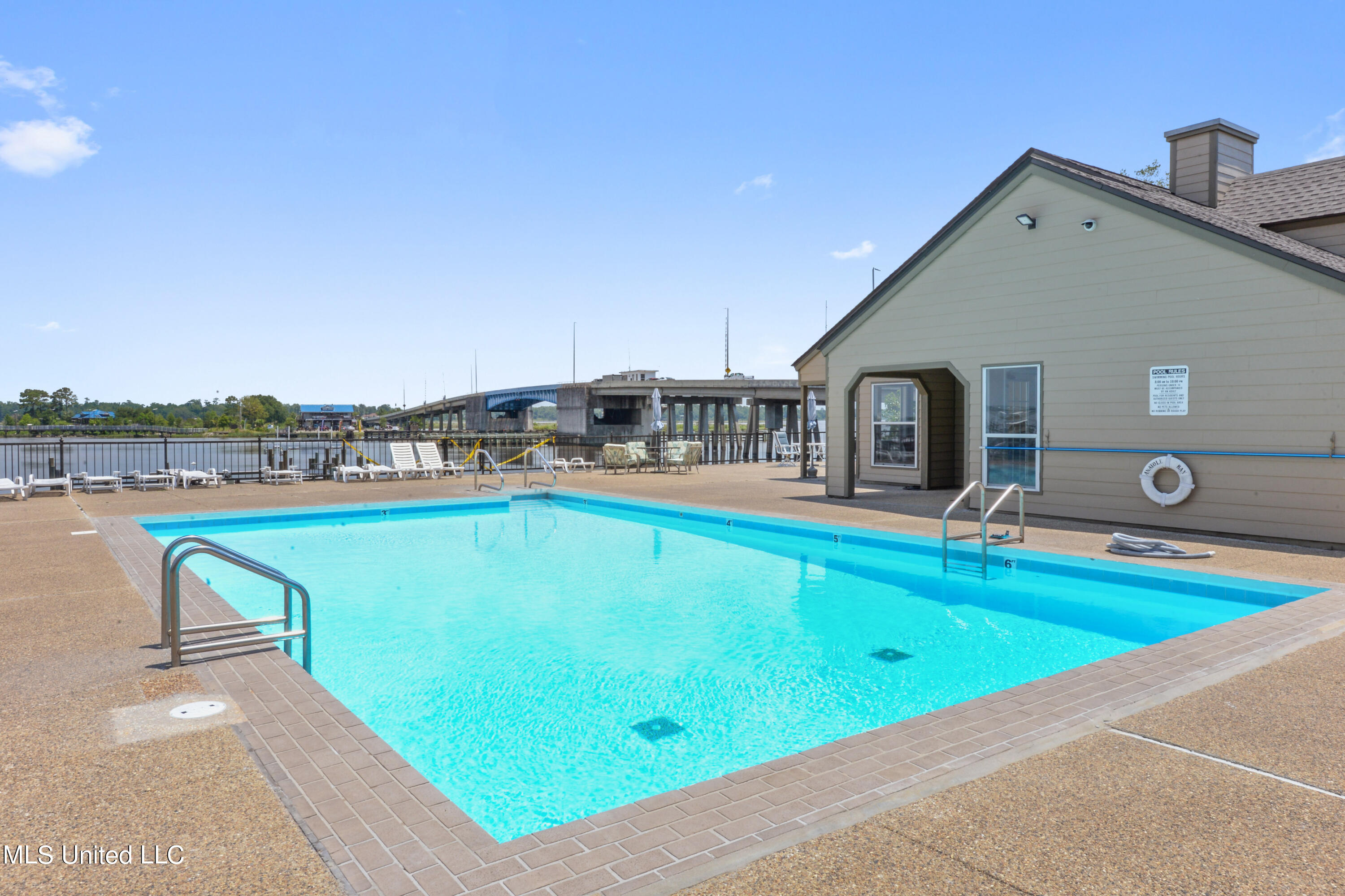 495 Popps Ferry Road #13, Biloxi, Mississippi image 37