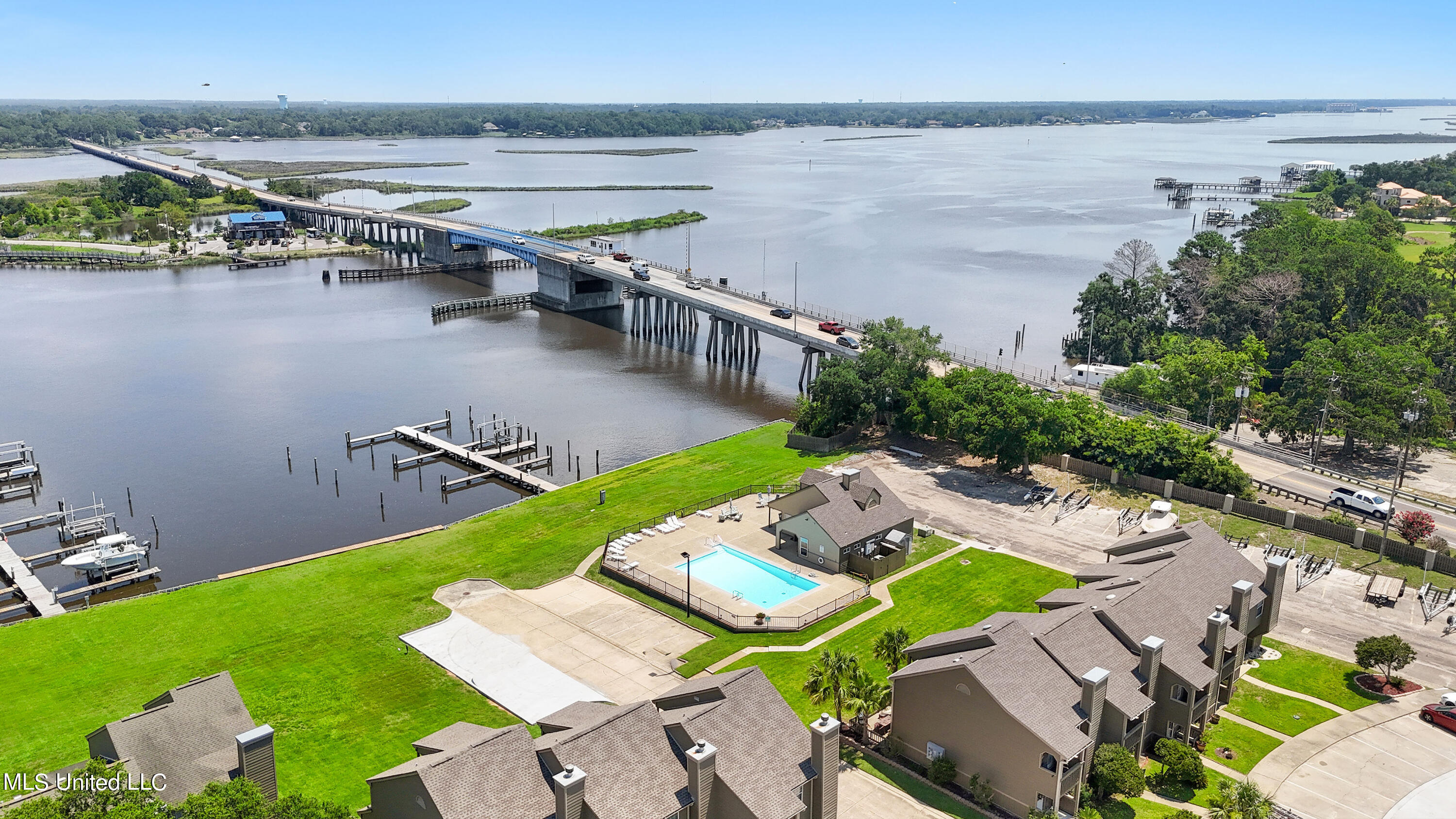 495 Popps Ferry Road #13, Biloxi, Mississippi image 43