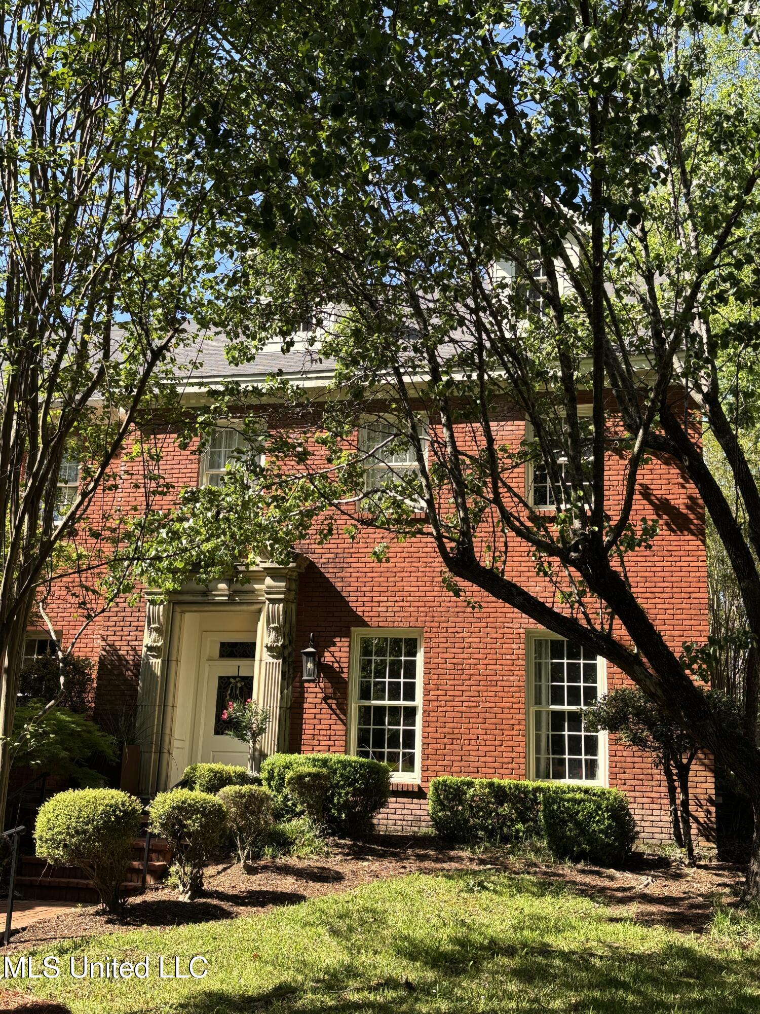 256 Eastbrooke St Street, Jackson, Mississippi image 1