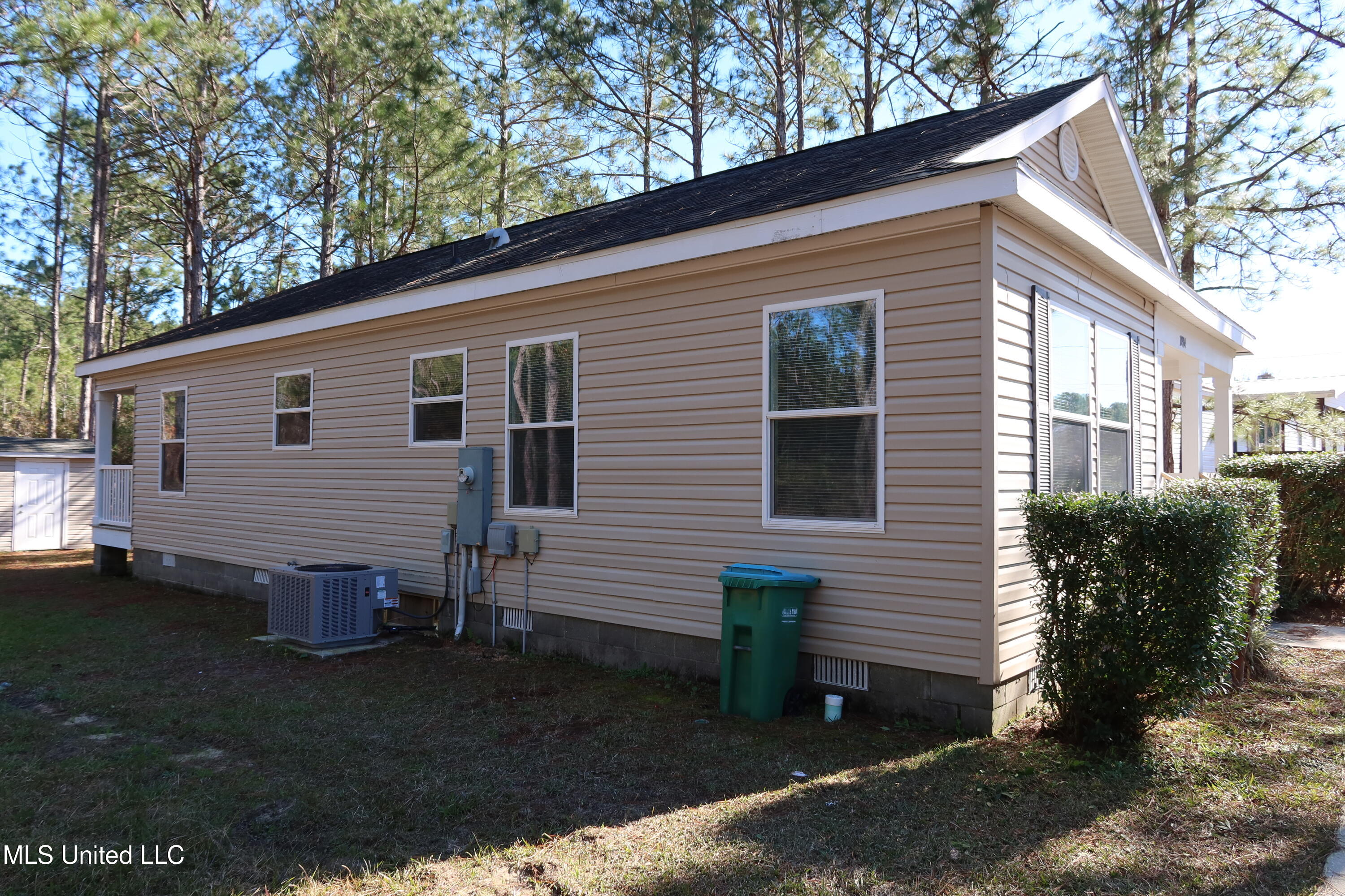 10904 Carolina Cove, Vancleave, Mississippi image 3