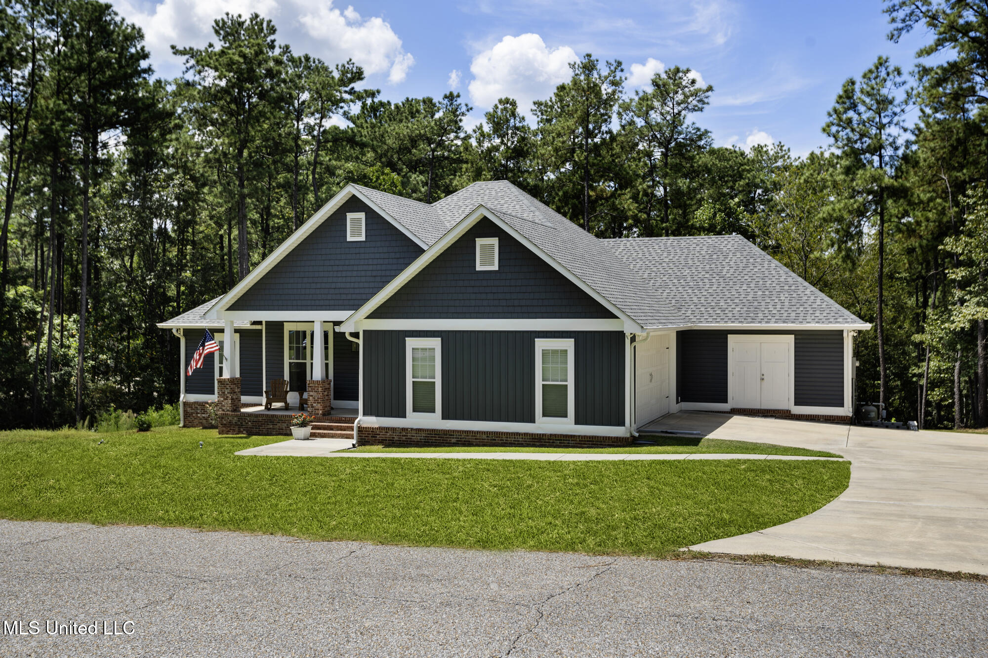 547 Longleaf Drive, Petal, Mississippi image 3