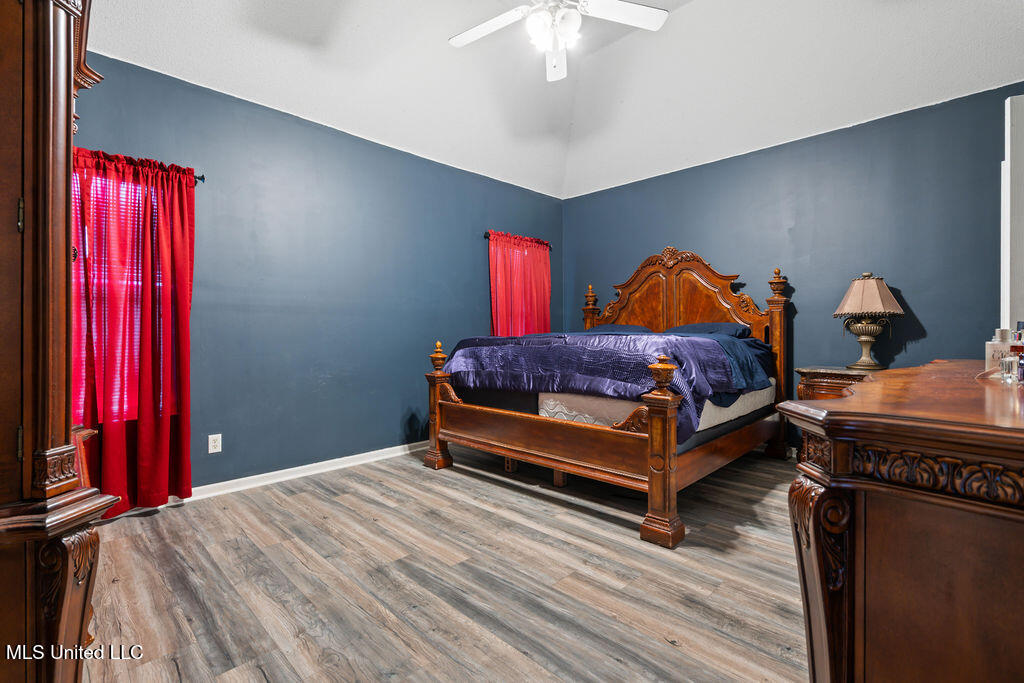 8992 Gavin Drive, Olive Branch, Mississippi image 9