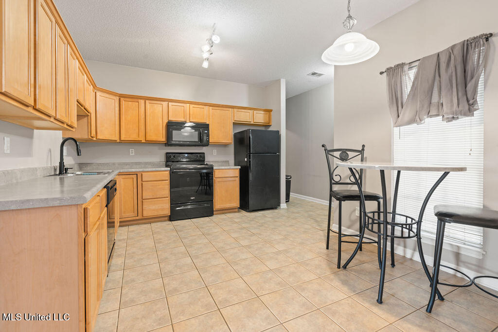 8992 Gavin Drive, Olive Branch, Mississippi image 8