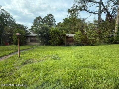 Homes For Sale - 1126 Garden Park Drive<br/> Jackson, MS 39204