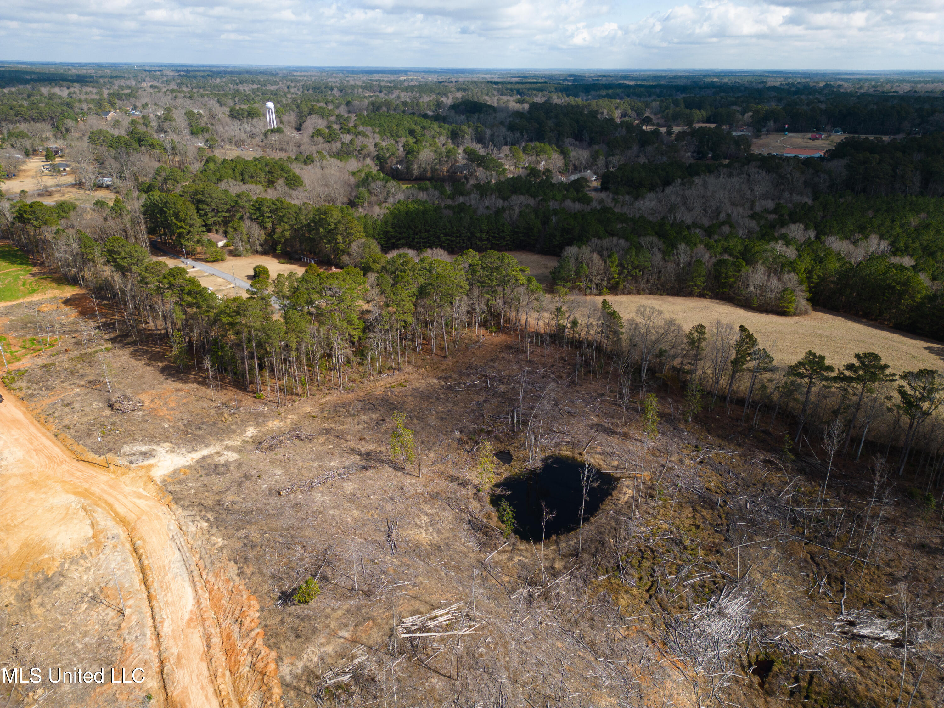 Off Of Forest Glen Dr, Laurel, Mississippi image 4