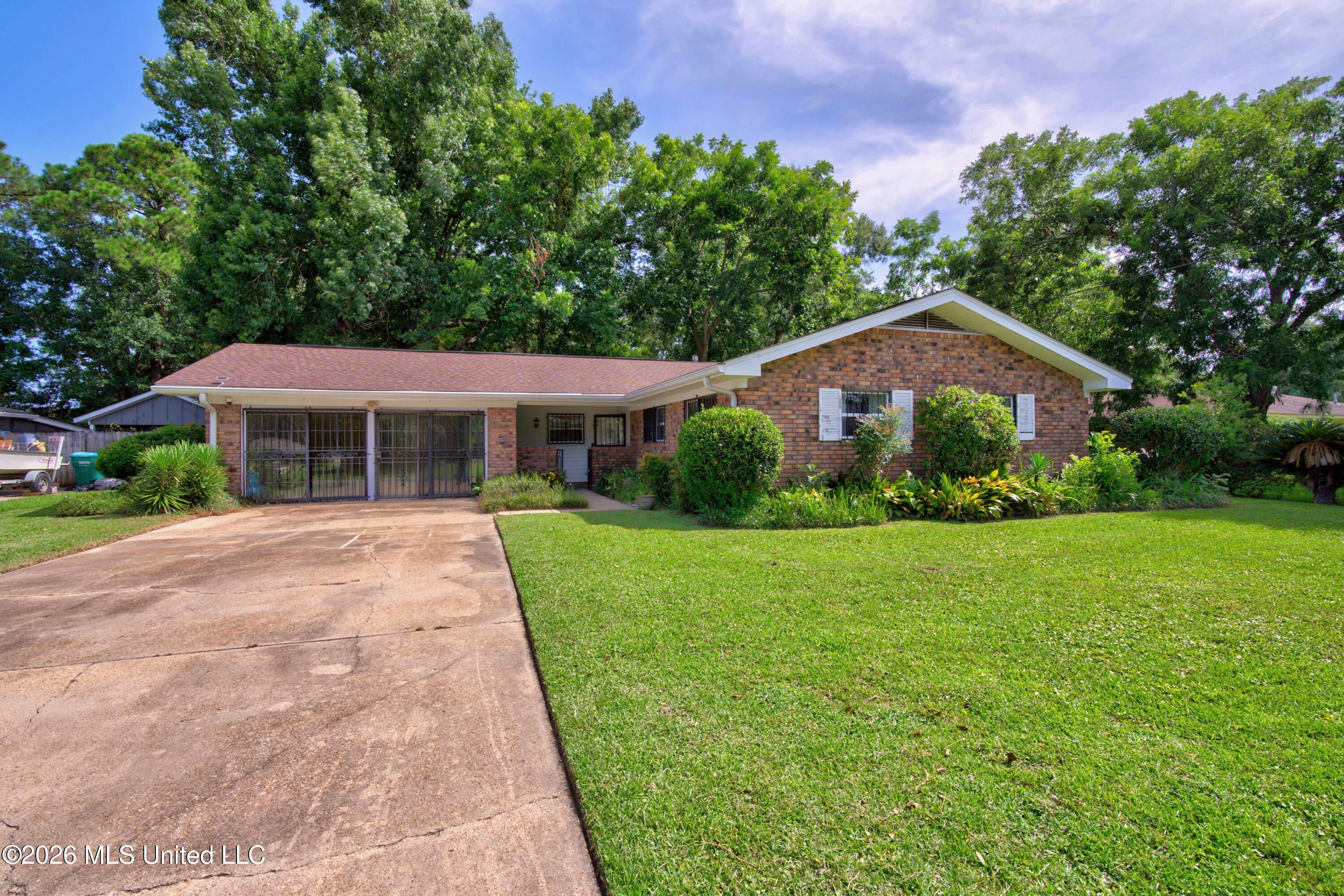 Photo 1 of 36 — 3202 Nottingham Road, Ocean Springs, MS 39564
