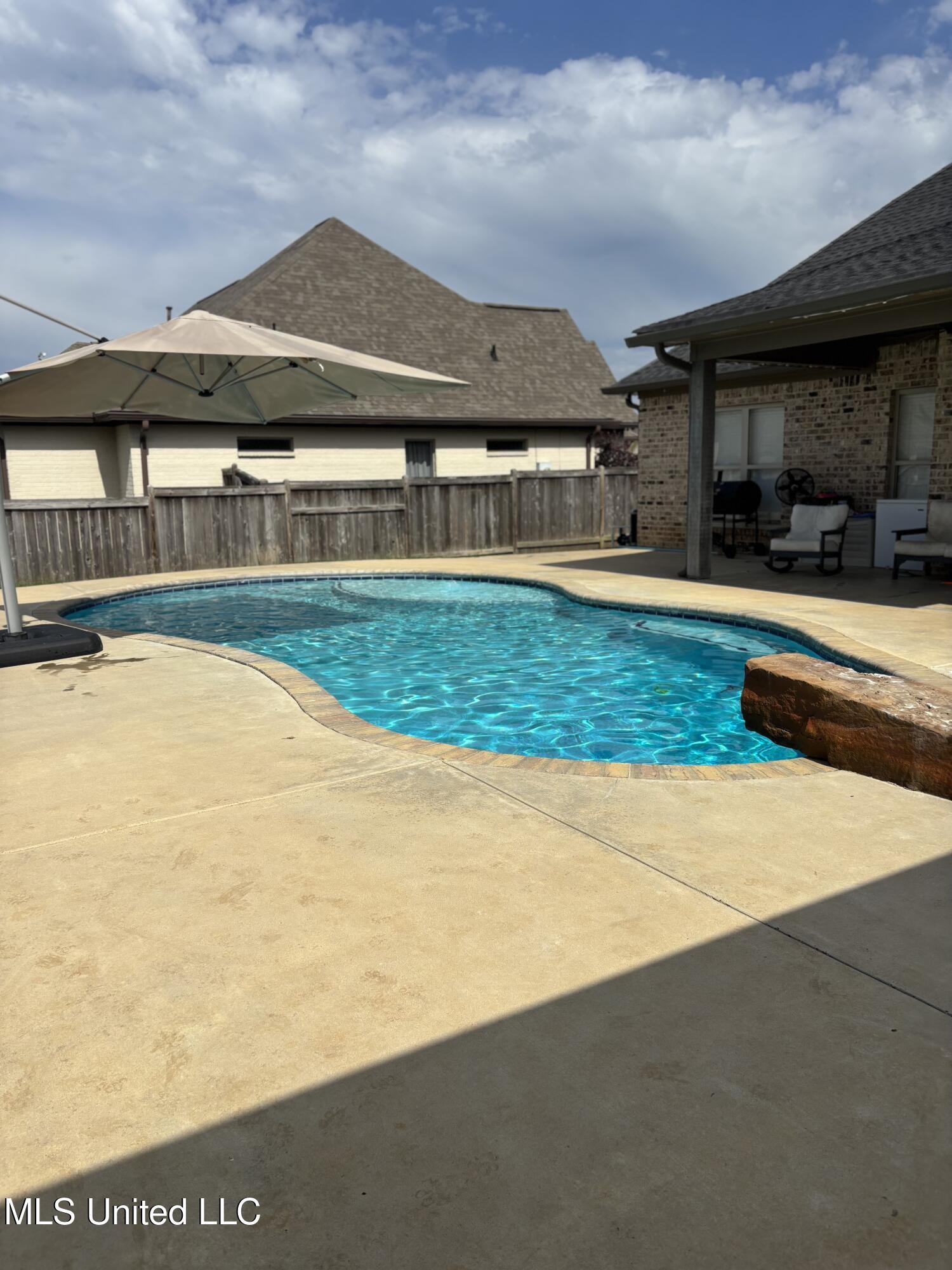 103 Sweetbriar Circle, Canton, Mississippi image 2