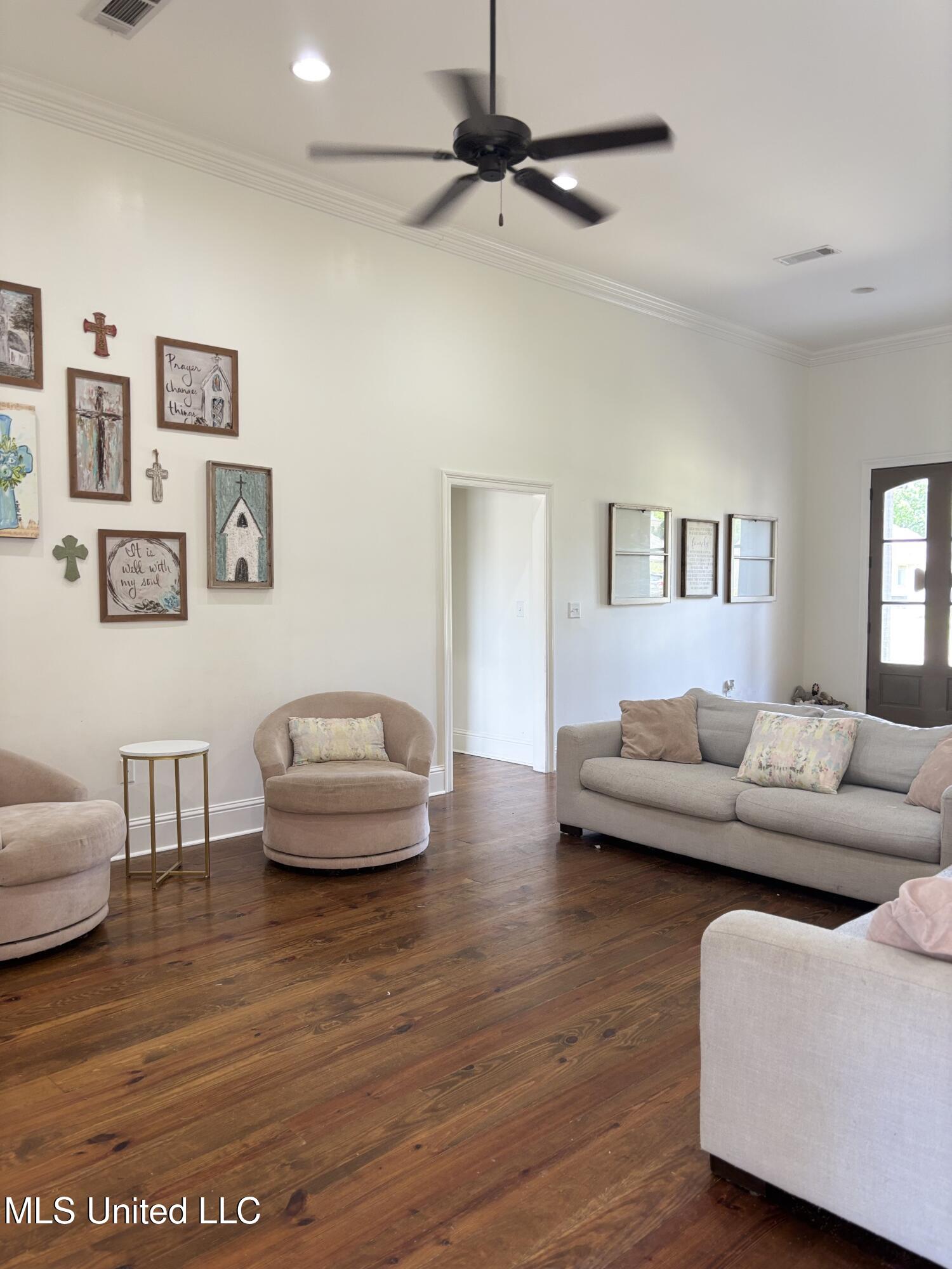 103 Sweetbriar Circle, Canton, Mississippi image 3