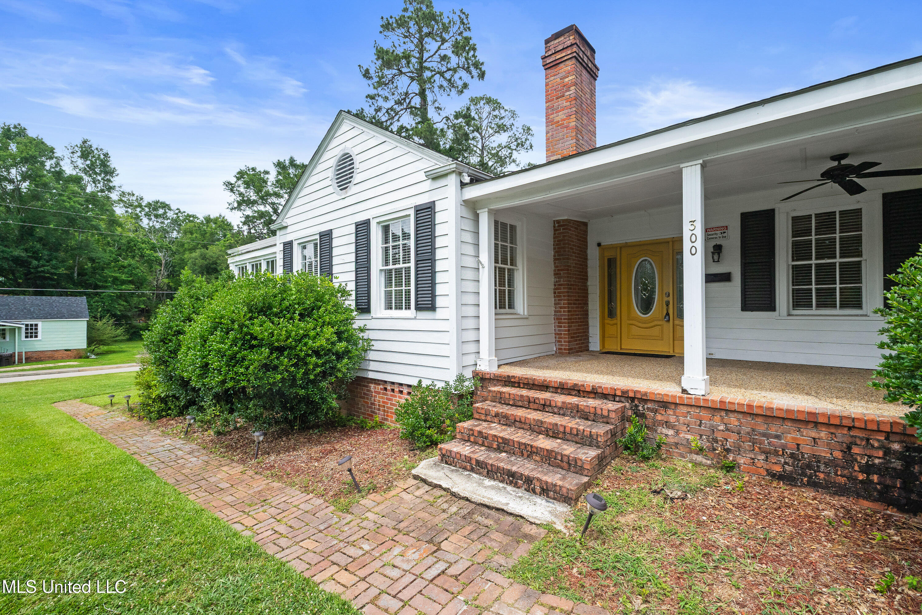 300 S 21st Avenue, Hattiesburg, Mississippi image 6