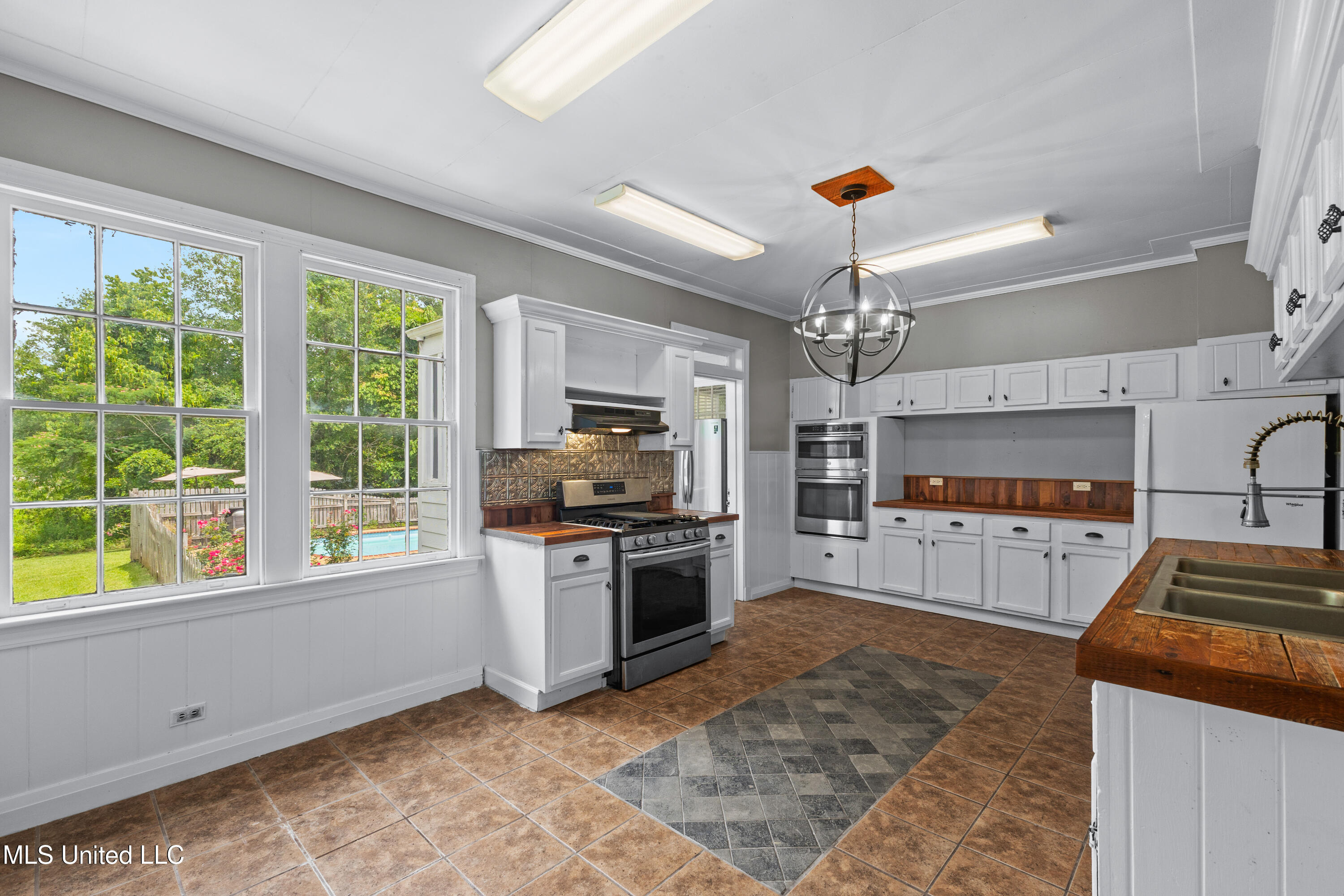 300 S 21st Avenue, Hattiesburg, Mississippi image 19