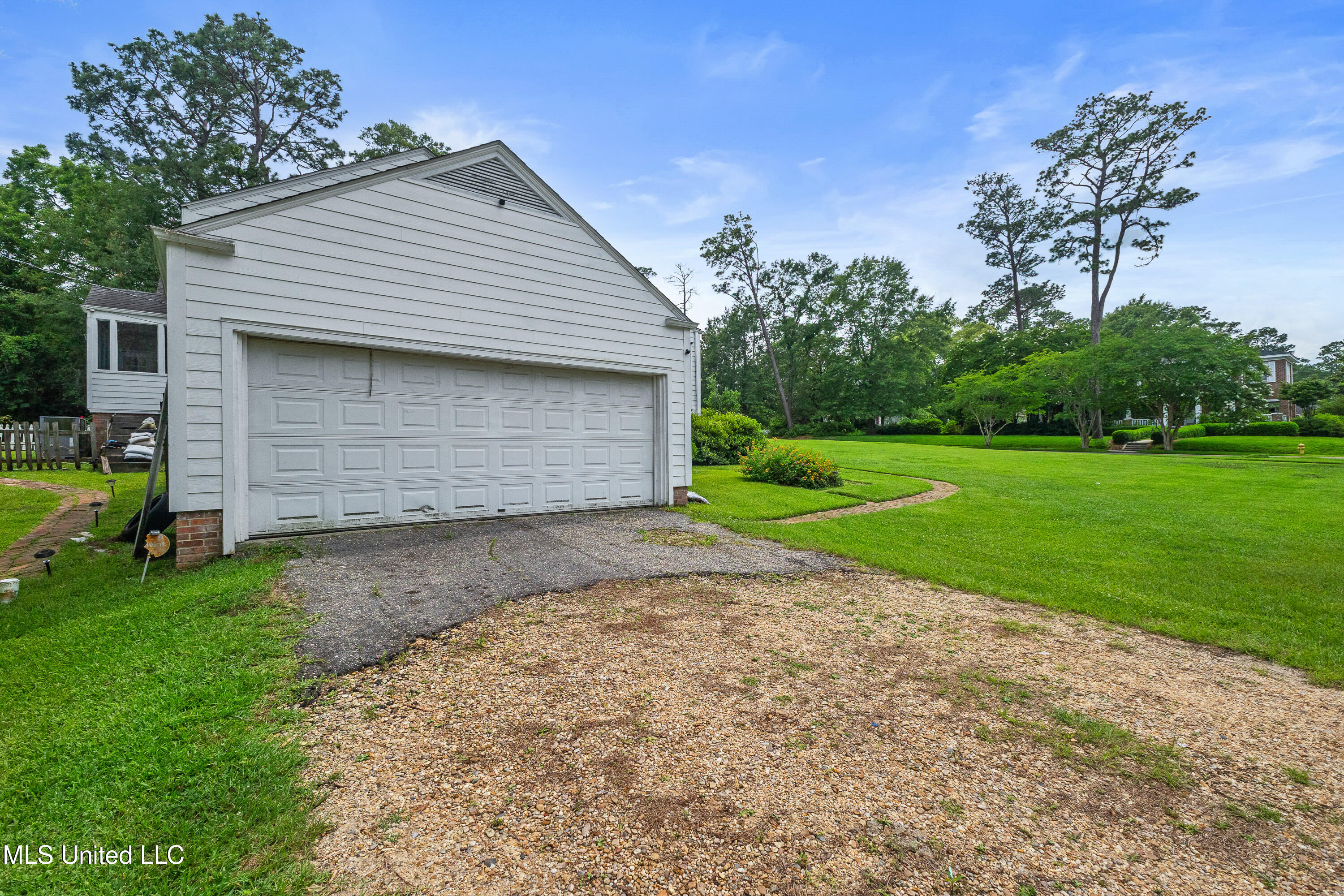 300 S 21st Avenue, Hattiesburg, Mississippi image 45