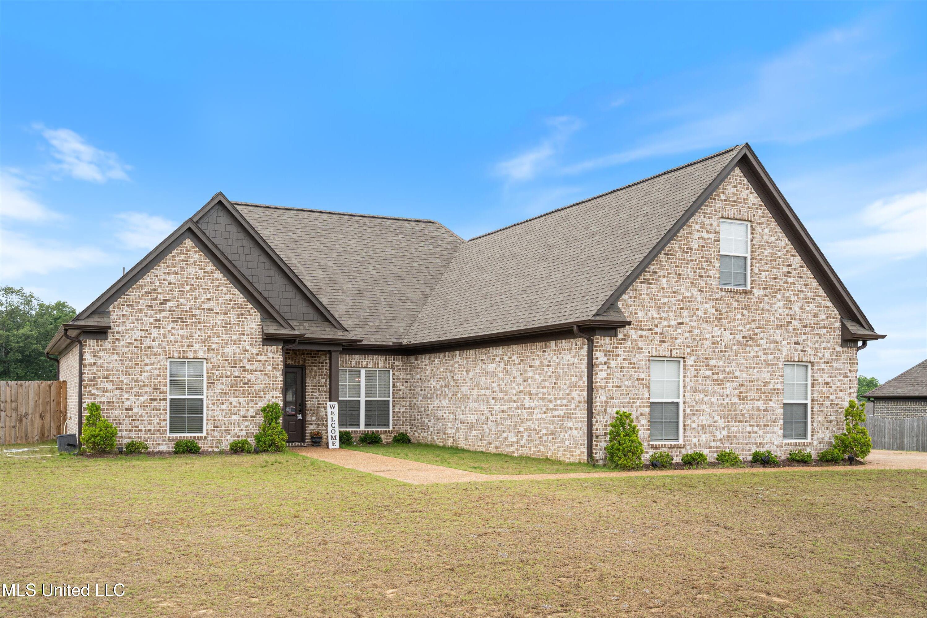 117 Honor Cove, Senatobia, Mississippi image 2