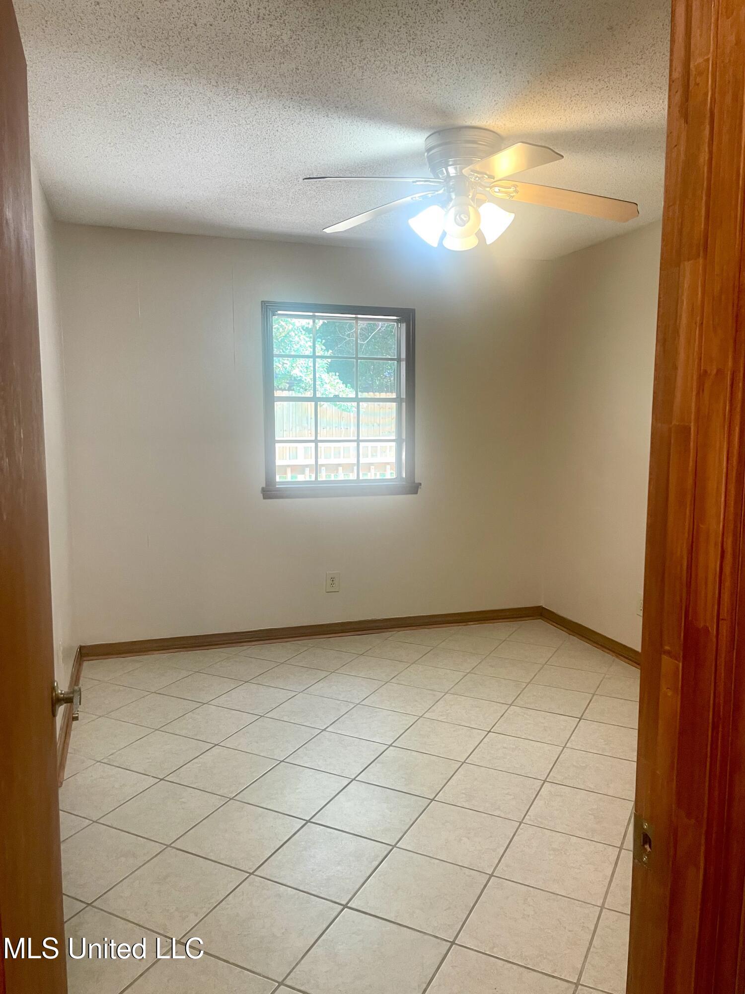 2909 Pimlico Drive Drive, Ocean Springs, Mississippi image 10