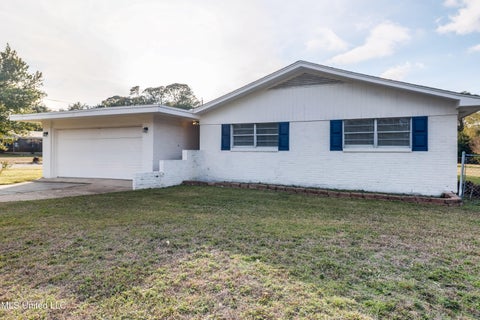 Homes For Sale - 2470 Carter Road<br/> Biloxi, MS 39531