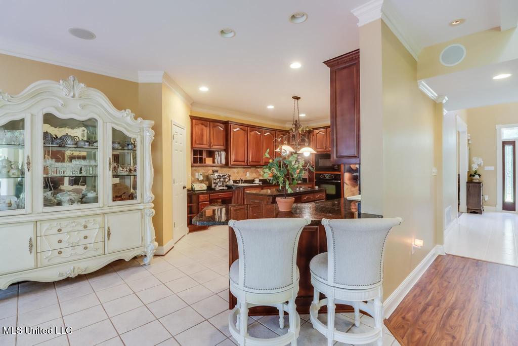 6015 Monticilla Circle, Ocean Springs, Mississippi image 20