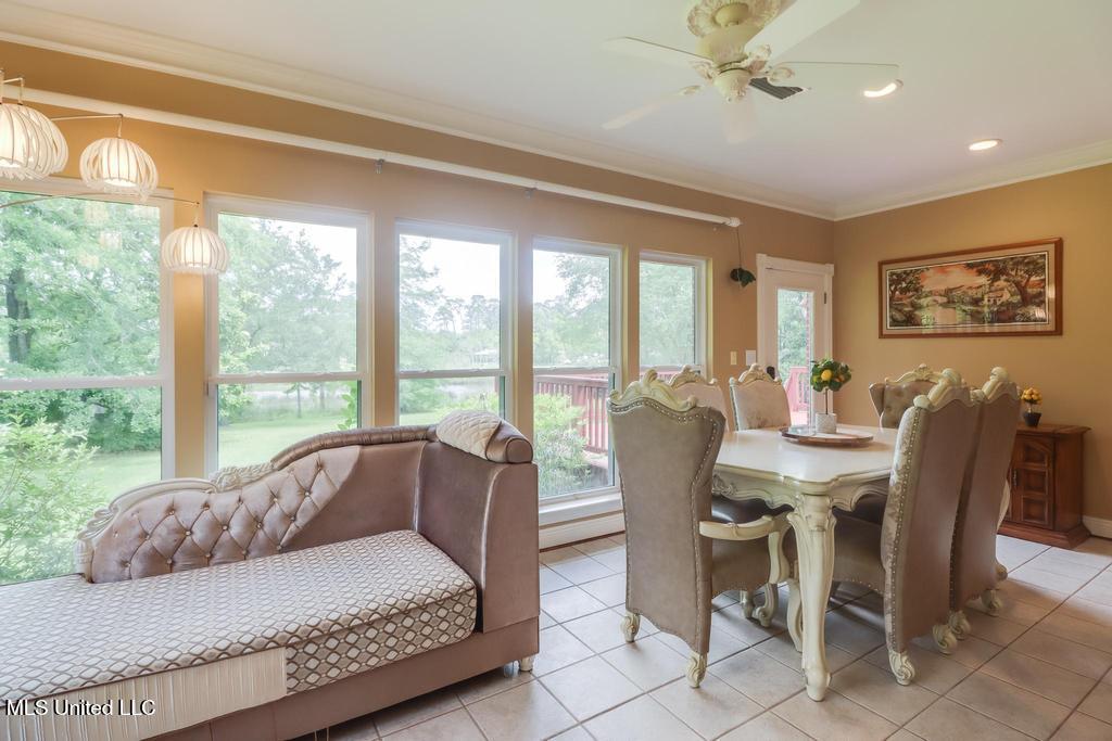 6015 Monticilla Circle, Ocean Springs, Mississippi image 33