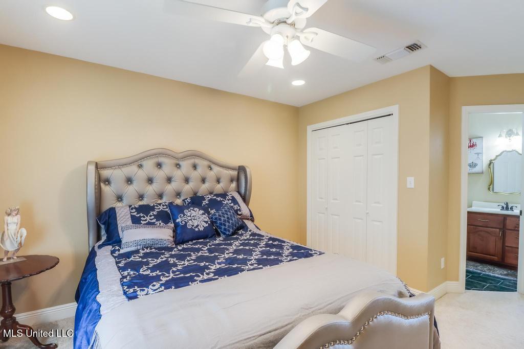 6015 Monticilla Circle, Ocean Springs, Mississippi image 47