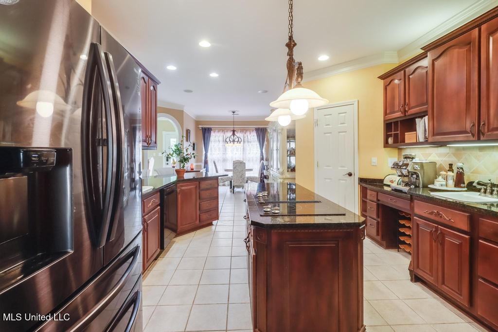 6015 Monticilla Circle, Ocean Springs, Mississippi image 49