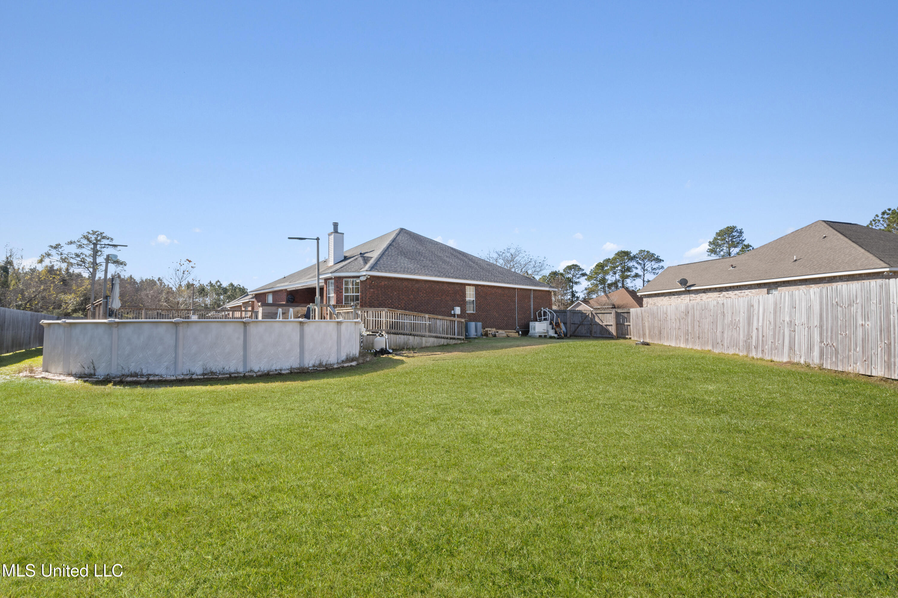 6588 Rye Grass Road, Biloxi, Mississippi image 33