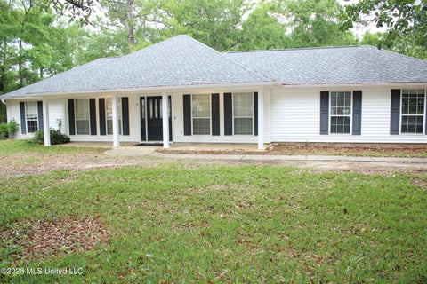 Homes For Sale - 9300 Ridgeview Drive<br/> Ocean Springs, MS 39564