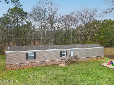 Mobile Home For Sale - 147 Thelma Andrews Road<br/> Wiggins, MS 39577