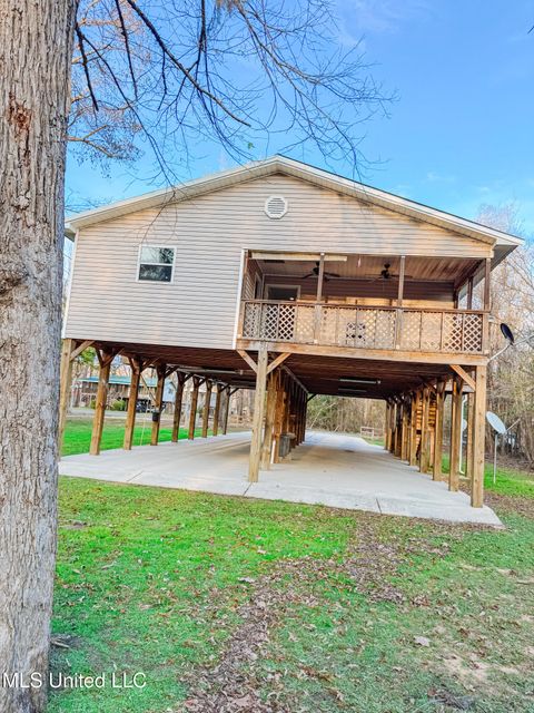 Homes For Sale - 115 Hickory Lane<br/> Lucedale, MS 39452