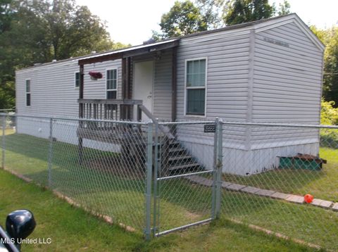 Homes For Sale - 3161 Old Brookhaven Road<br/> Pike County, Summit, MS 39666