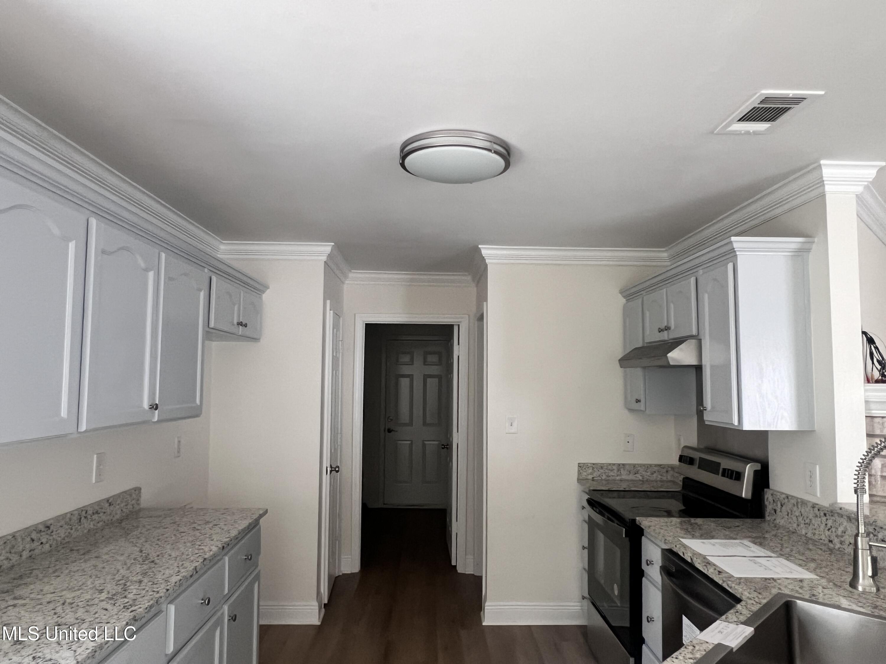 1620 Porpoise Street, Ocean Springs, Mississippi image 10