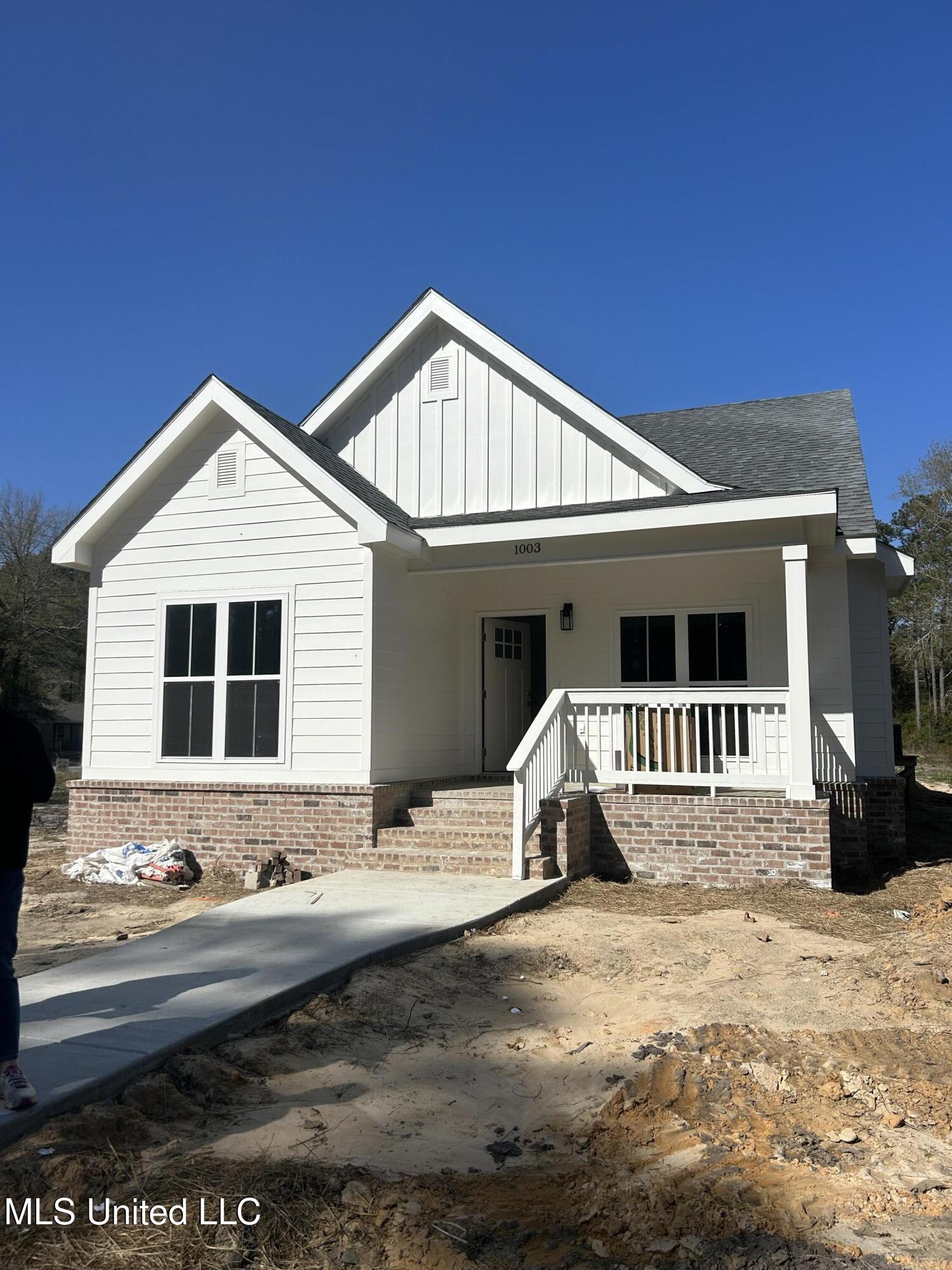 Dorothy Street, Ocean Springs, Mississippi image 1