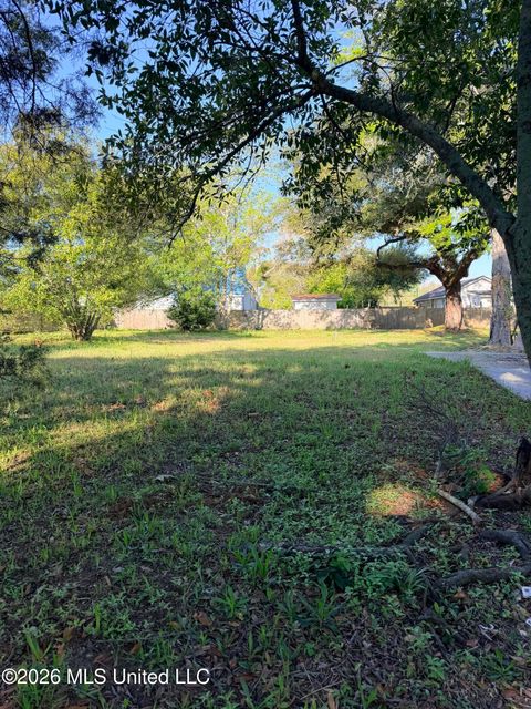 Vacant Land For Sale - 245 Benachi Avenue<br/> Harrison County, Biloxi, MS 39530