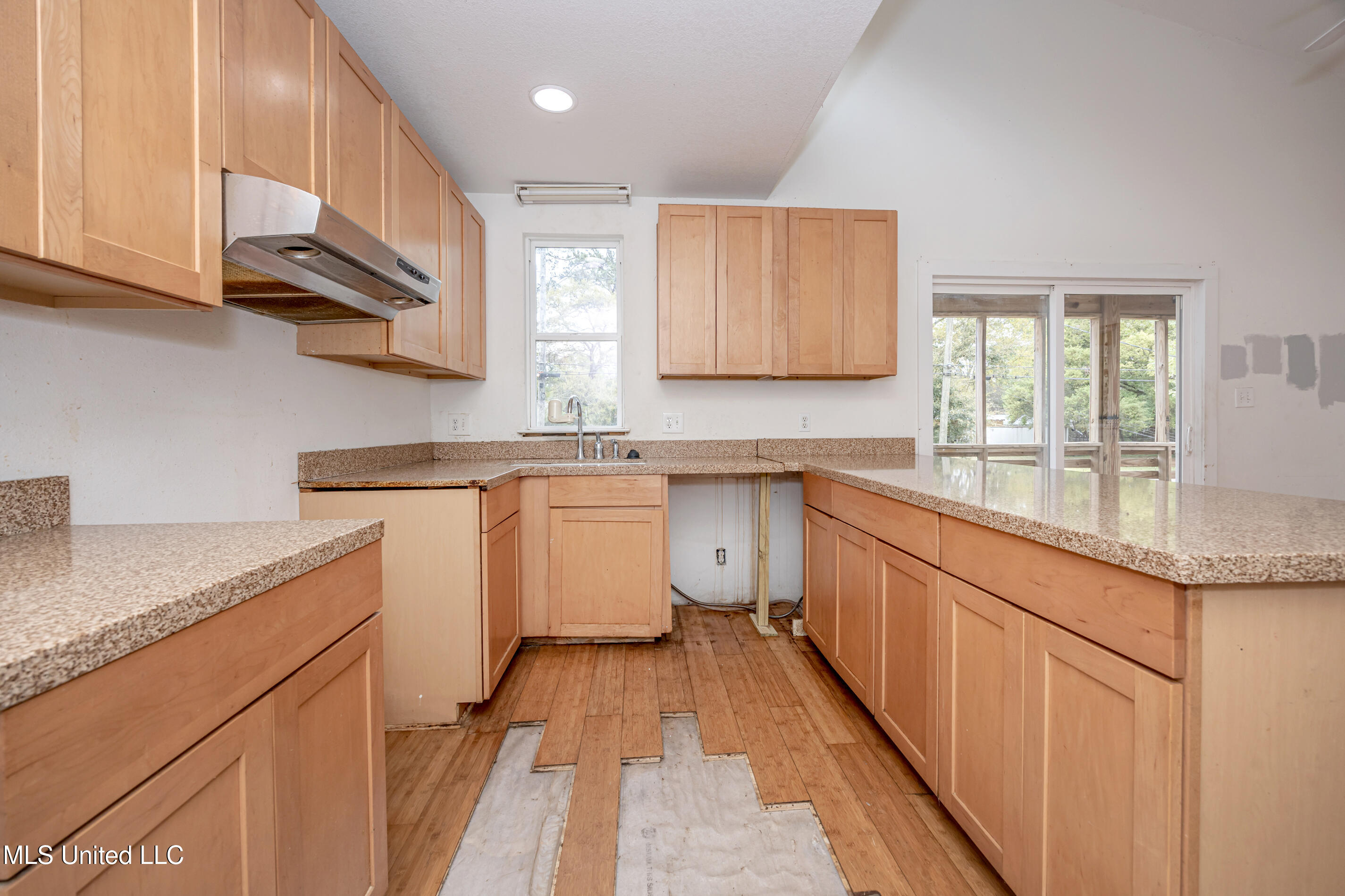 267 Graham Avenue, Biloxi, Mississippi image 36