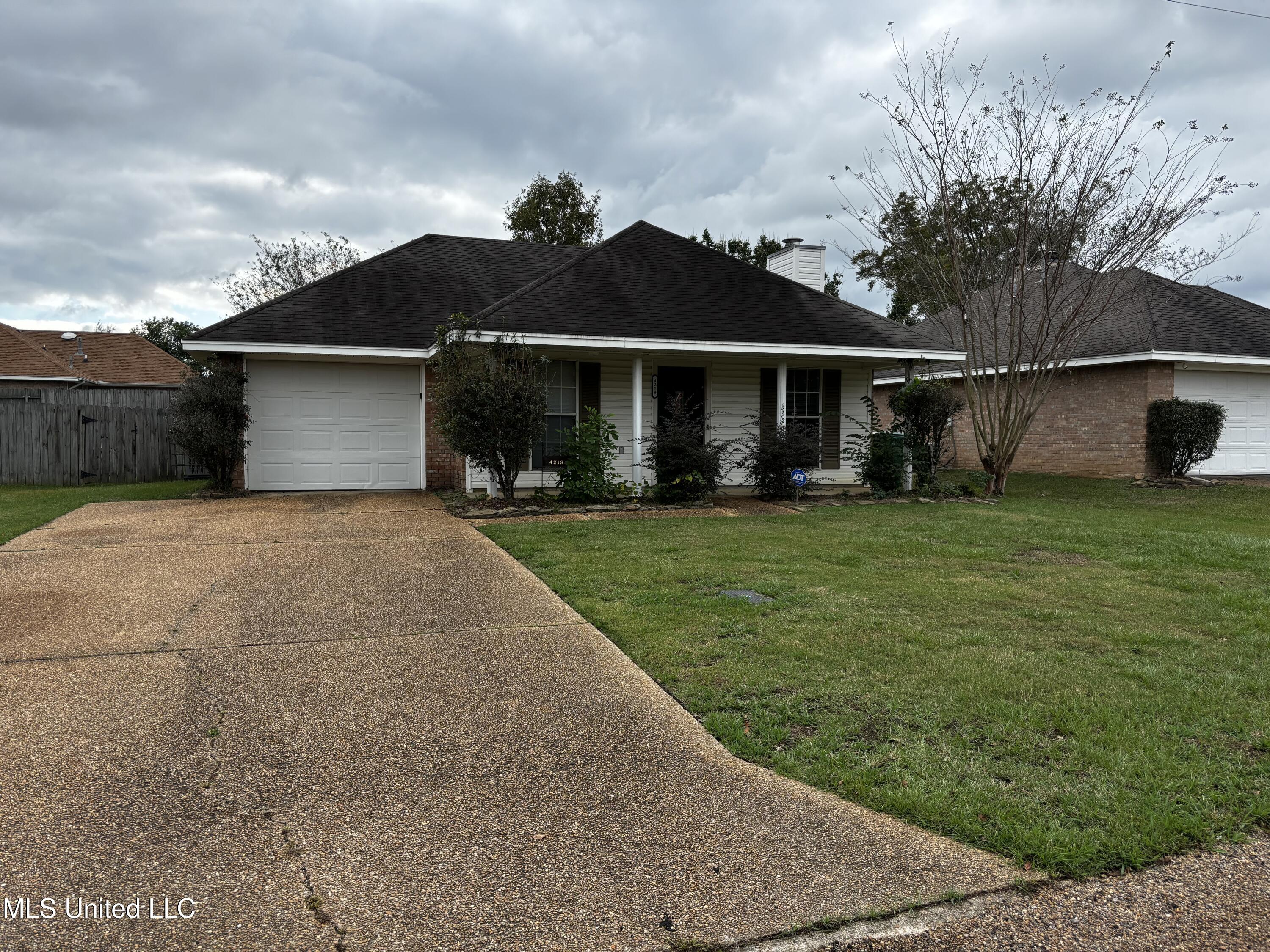 4219 Gunar Drive, Byram, Mississippi image 1