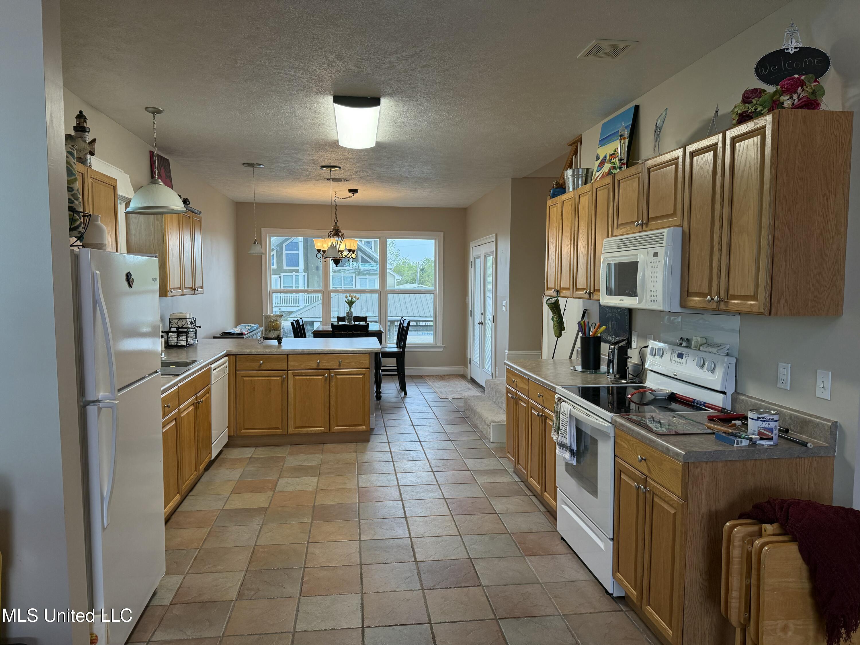 4155 Ireland Street, Bay Saint Louis, Mississippi image 10