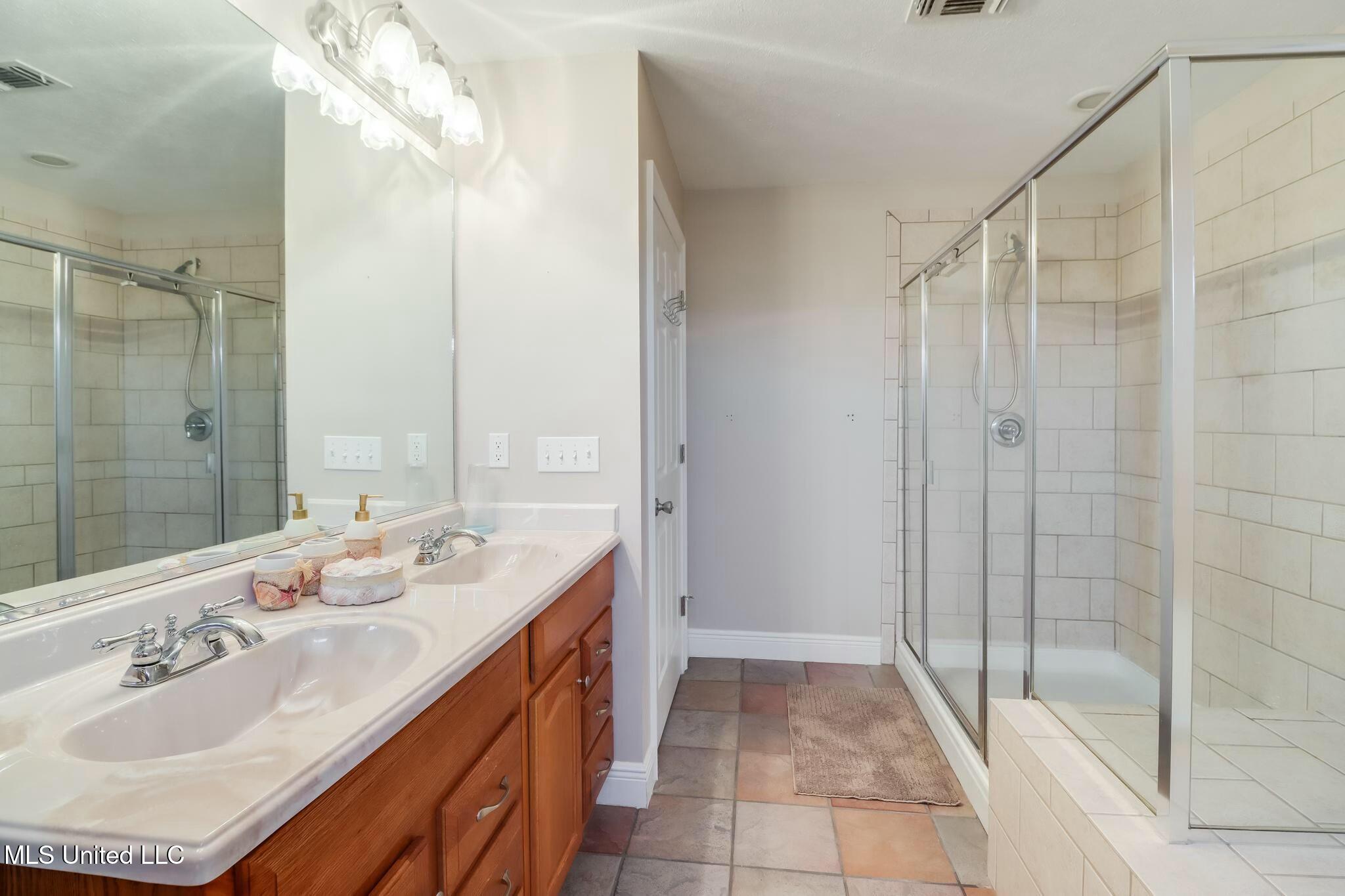 4155 Ireland Street, Bay Saint Louis, Mississippi image 30