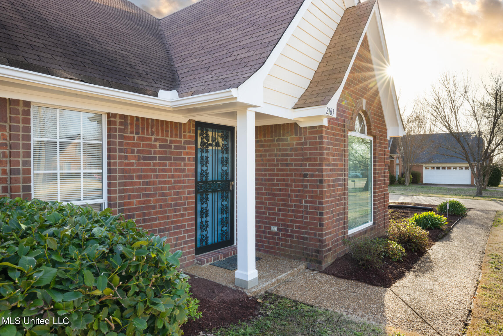 2163 Greencliff Drive, Southaven, Mississippi image 3