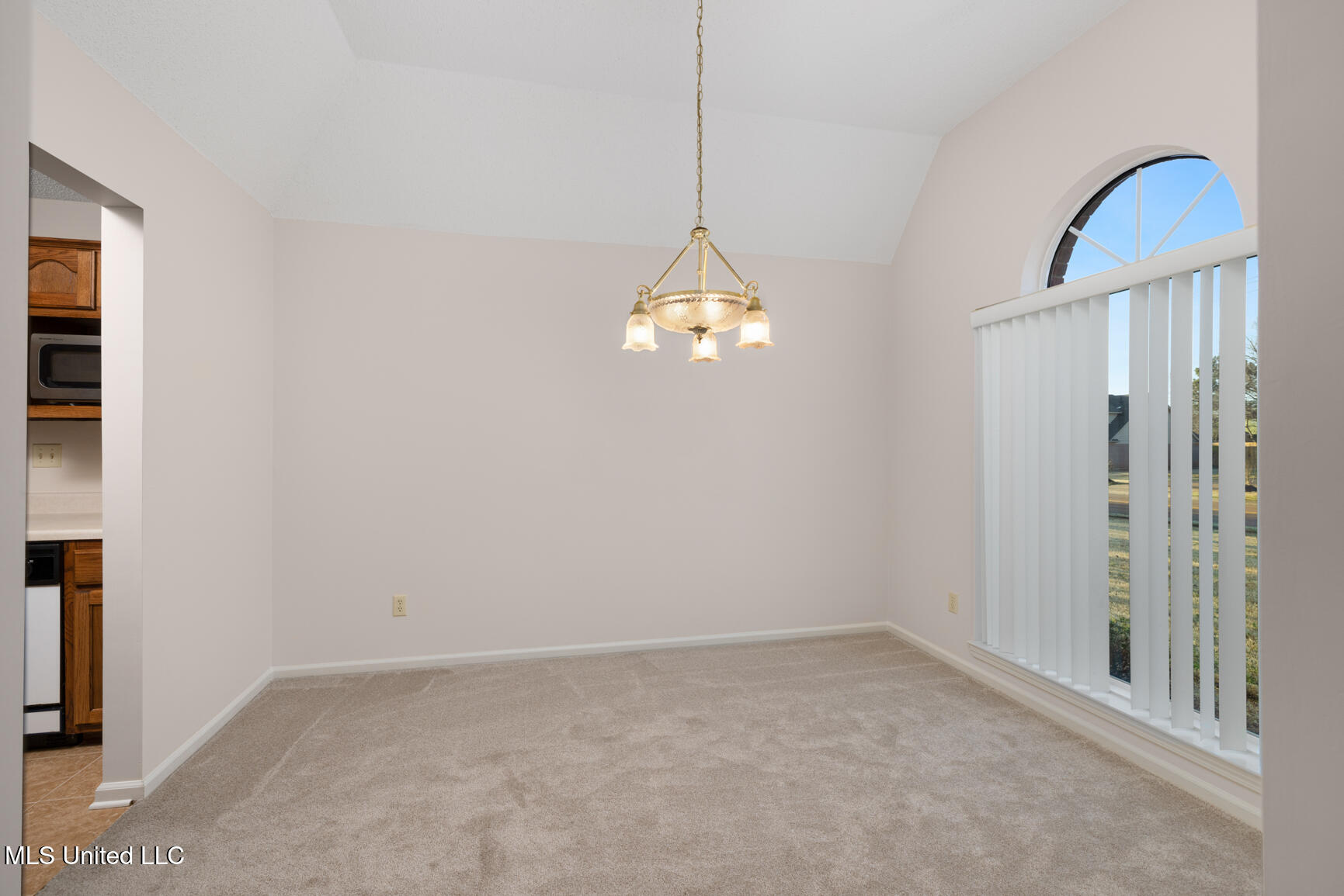 2163 Greencliff Drive, Southaven, Mississippi image 6