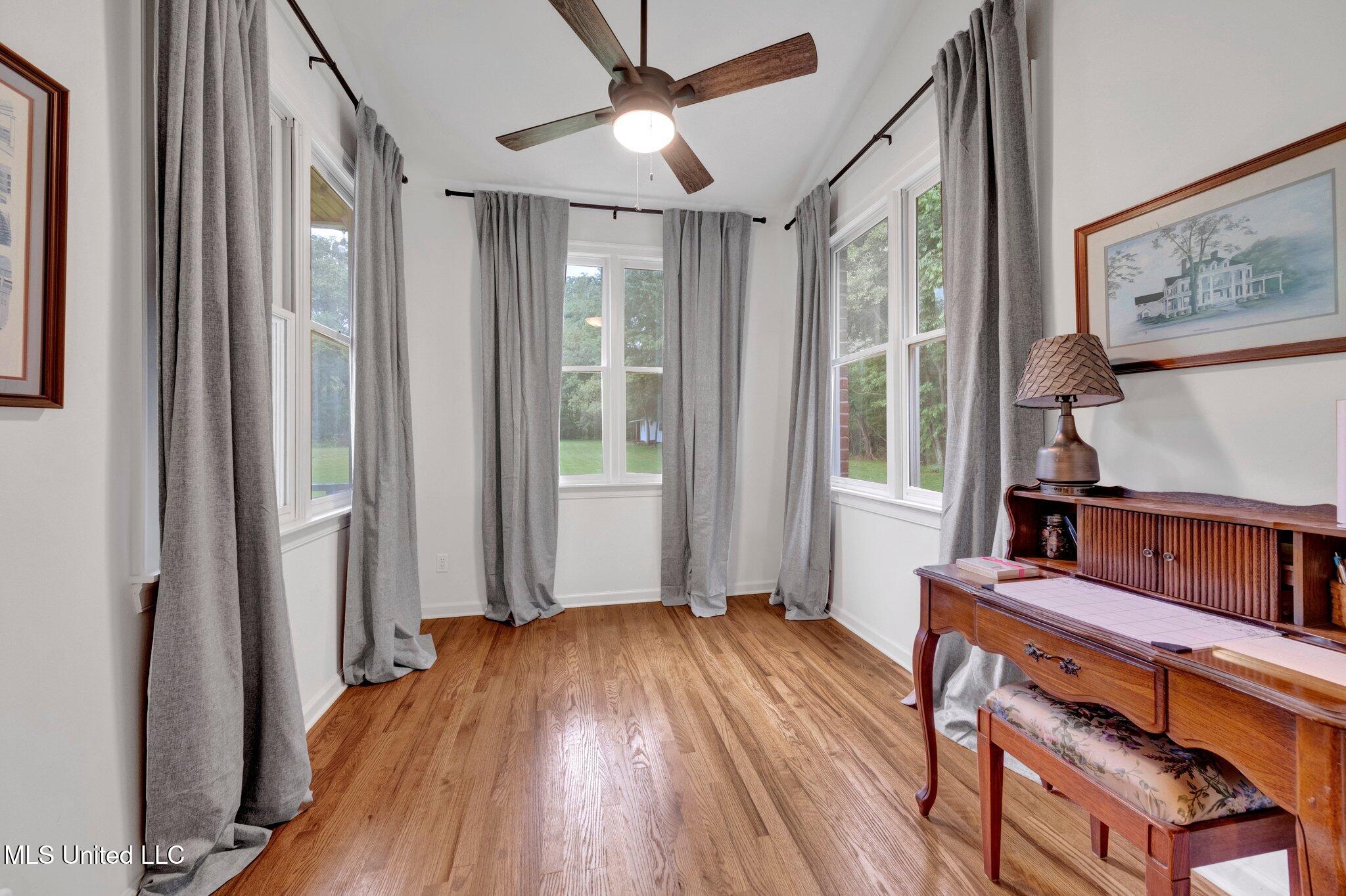 221 Cedar Grove Drive, Byhalia, Mississippi image 16
