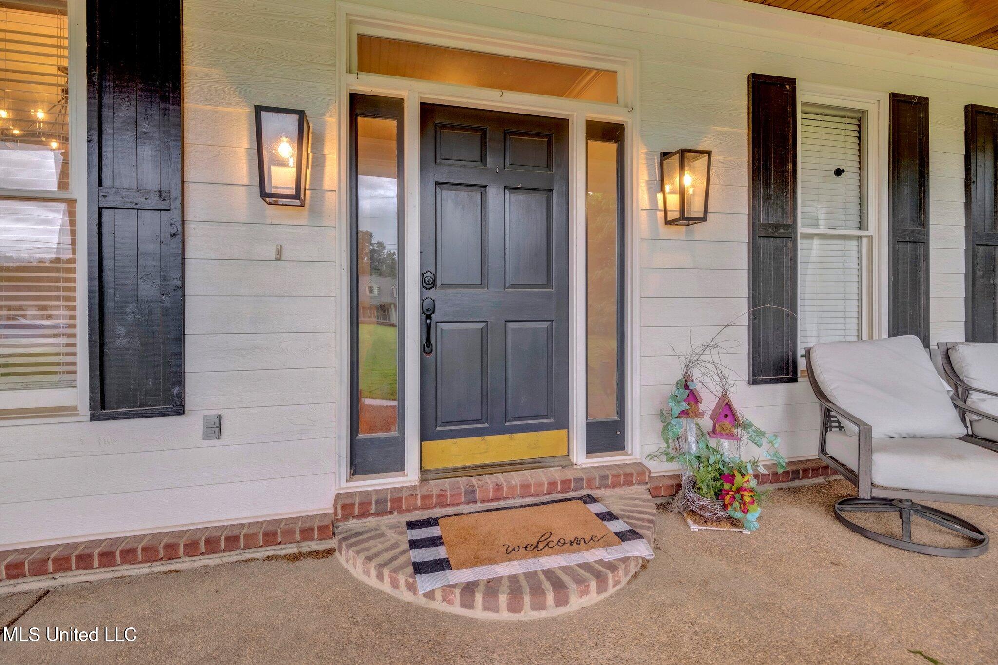 221 Cedar Grove Drive, Byhalia, Mississippi image 5
