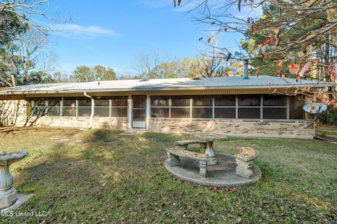 Homes For Sale - 482 County Home Road<br/> Ellisville, MS 39437