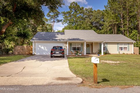 Single Family Residence in Ocean Springs MS 9224 Ridgeview Drive 2.jpg