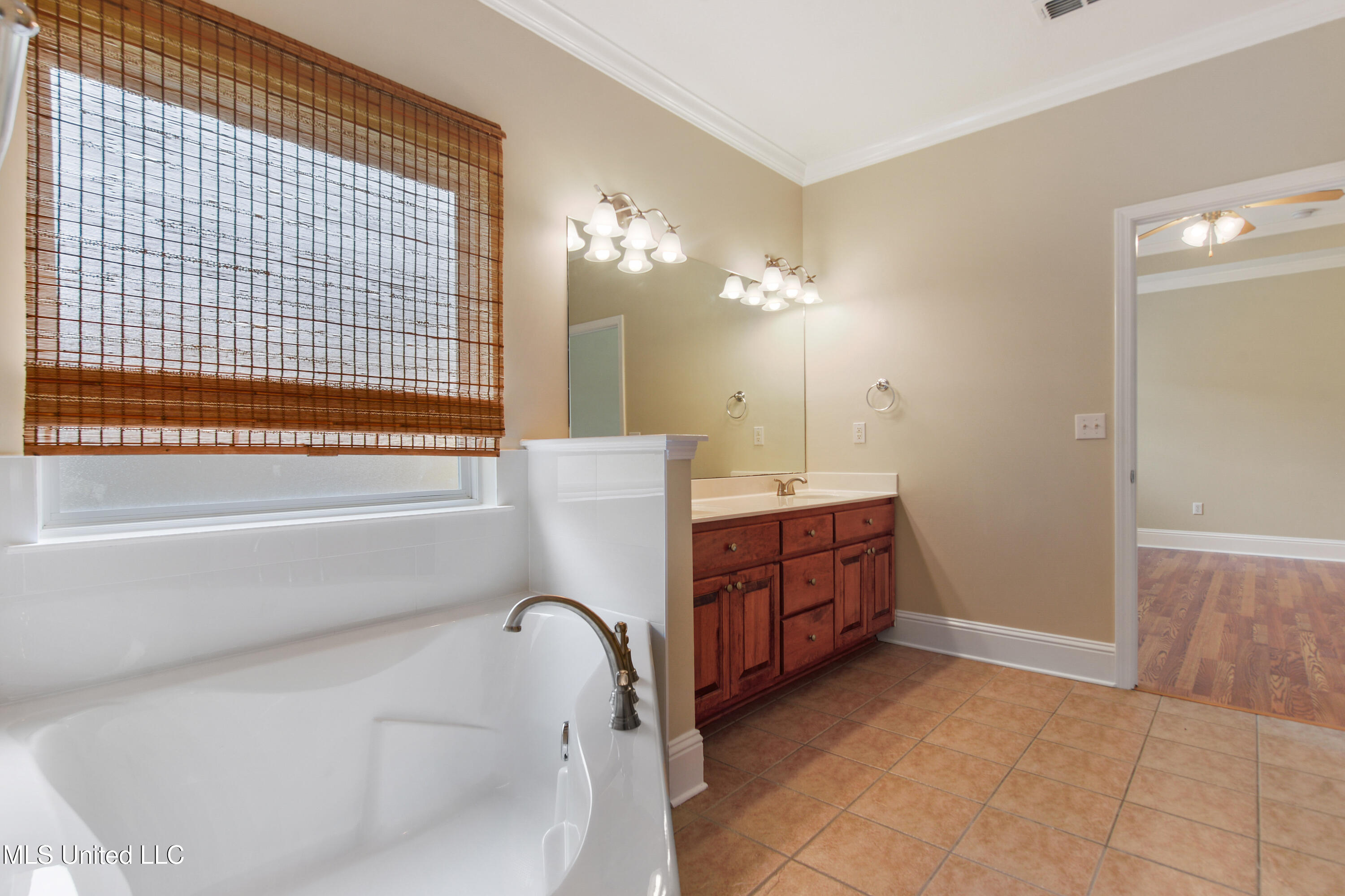 2808 Rue Beaux Chenes, Ocean Springs, Mississippi image 34