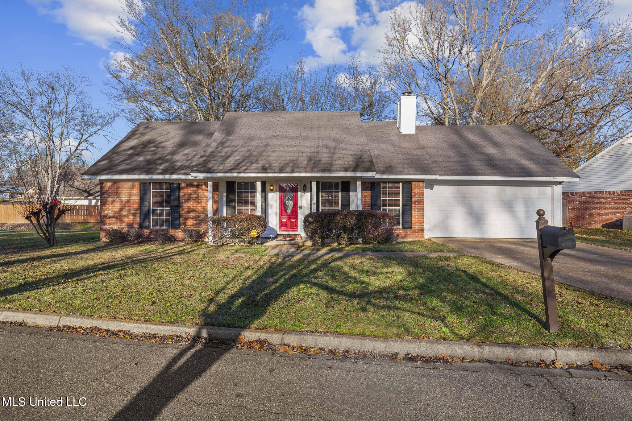 300 Brookwoods Drive, Ridgeland, Mississippi image 1