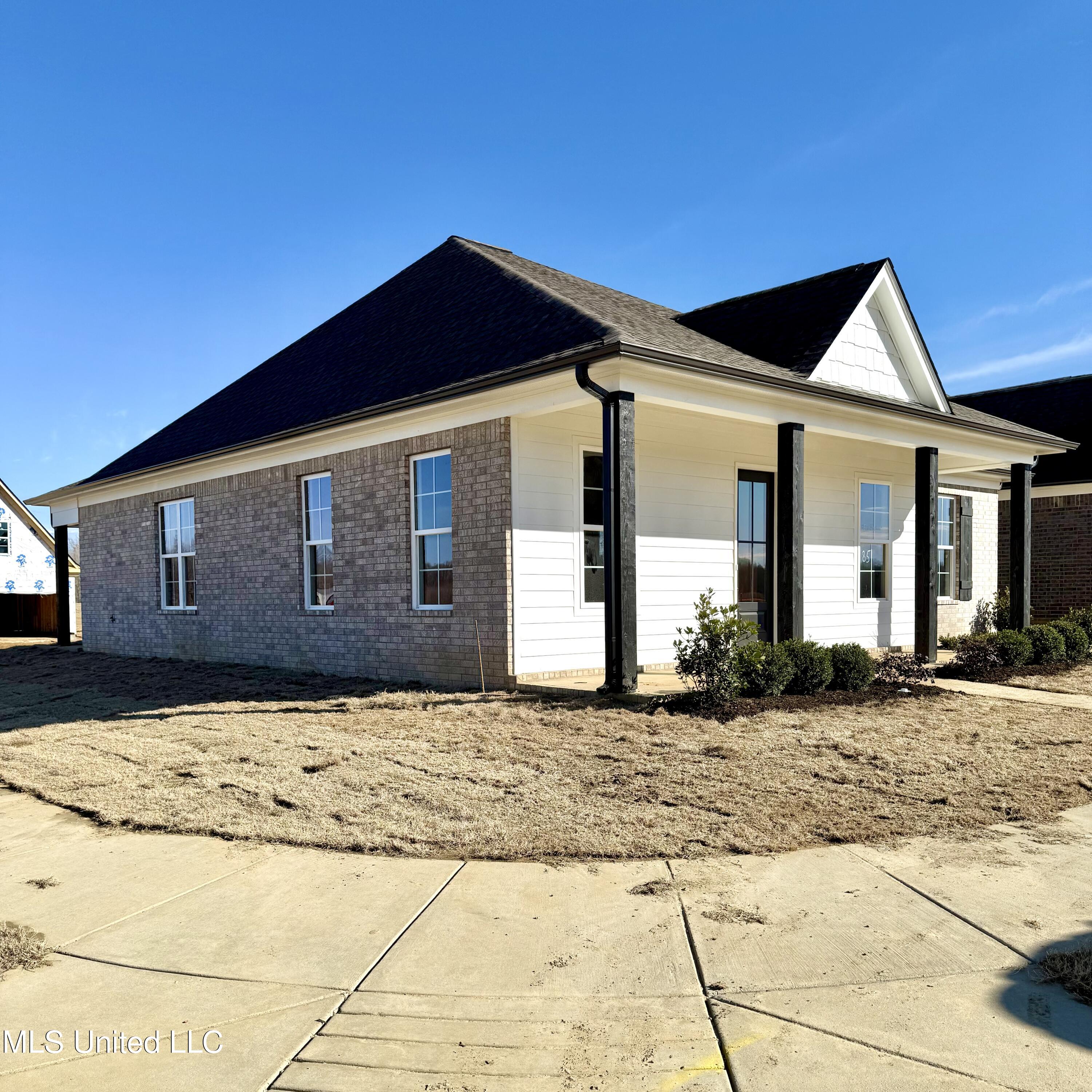 630 Bolivar Drive, Nesbit, Mississippi image 2